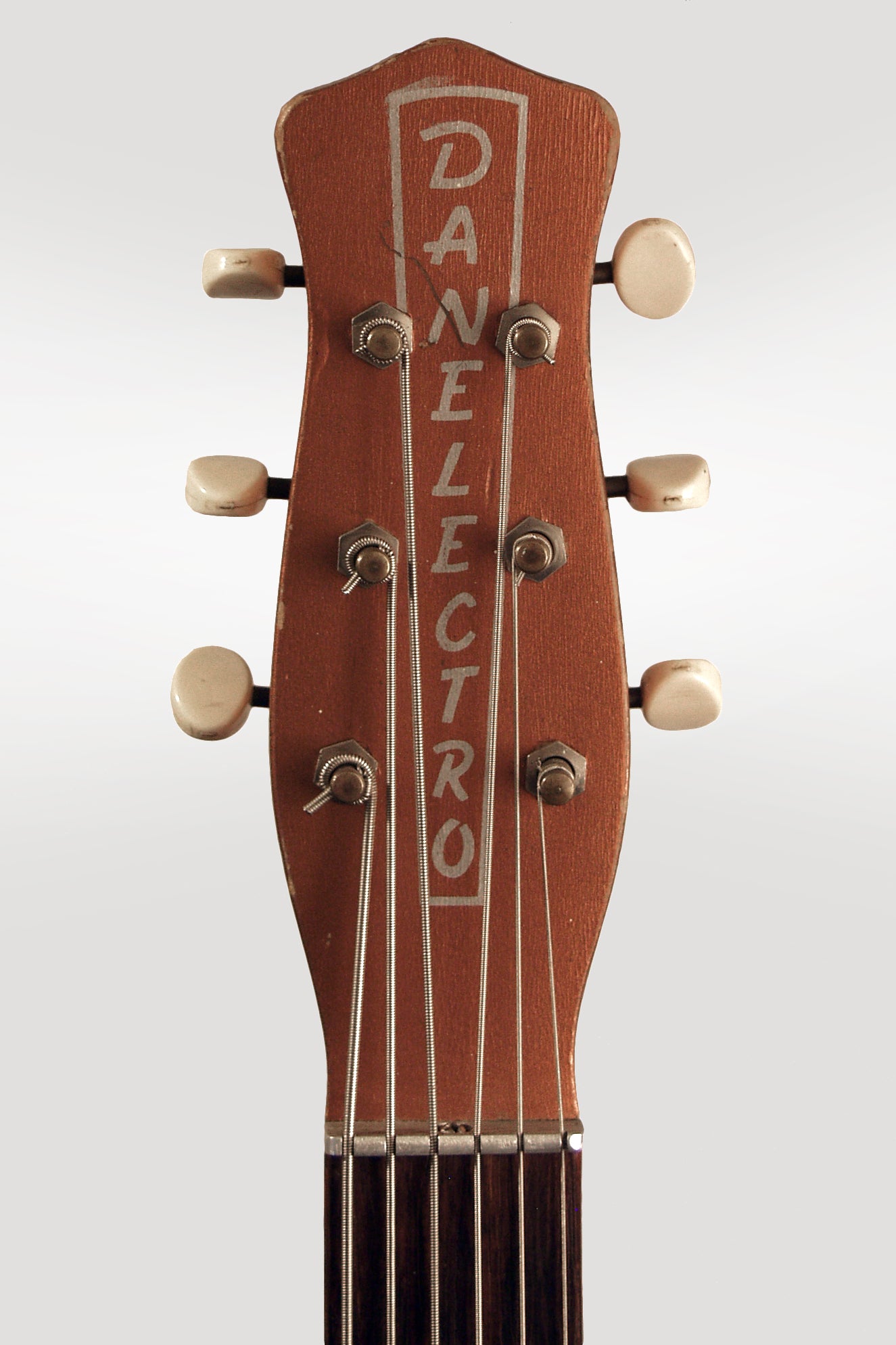 Danelectro Standard Shorthorn Model 3612 Electric 6-String Bass Guitar (1959)
