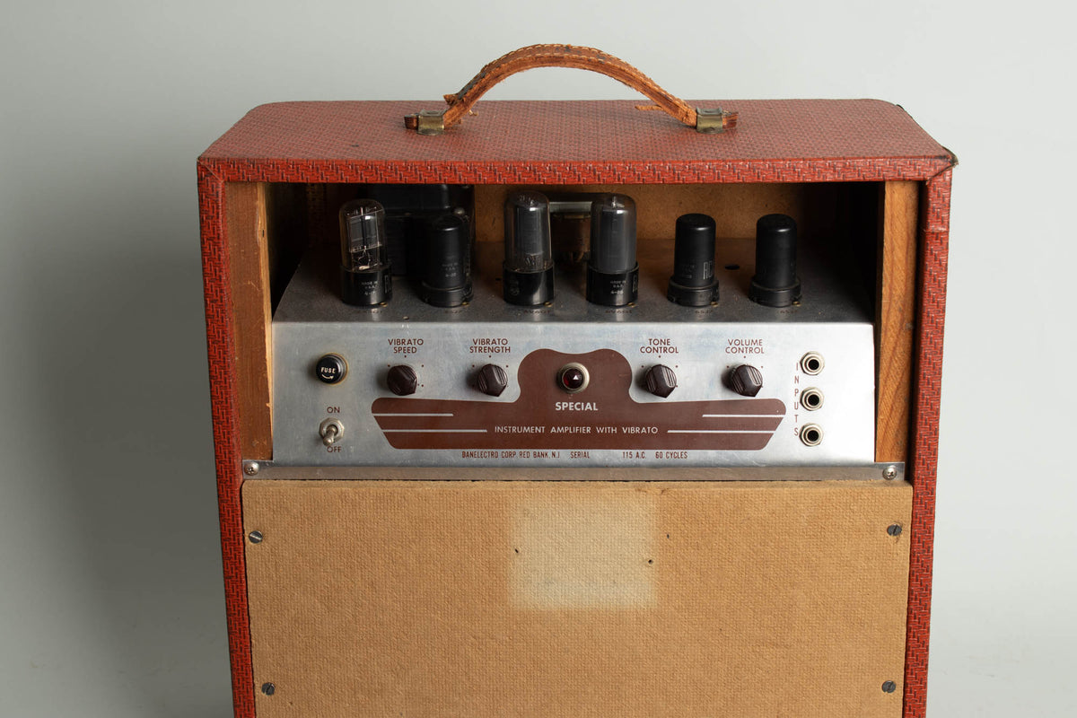Danelectro Special Small Combo Tube Amplifier (1954)