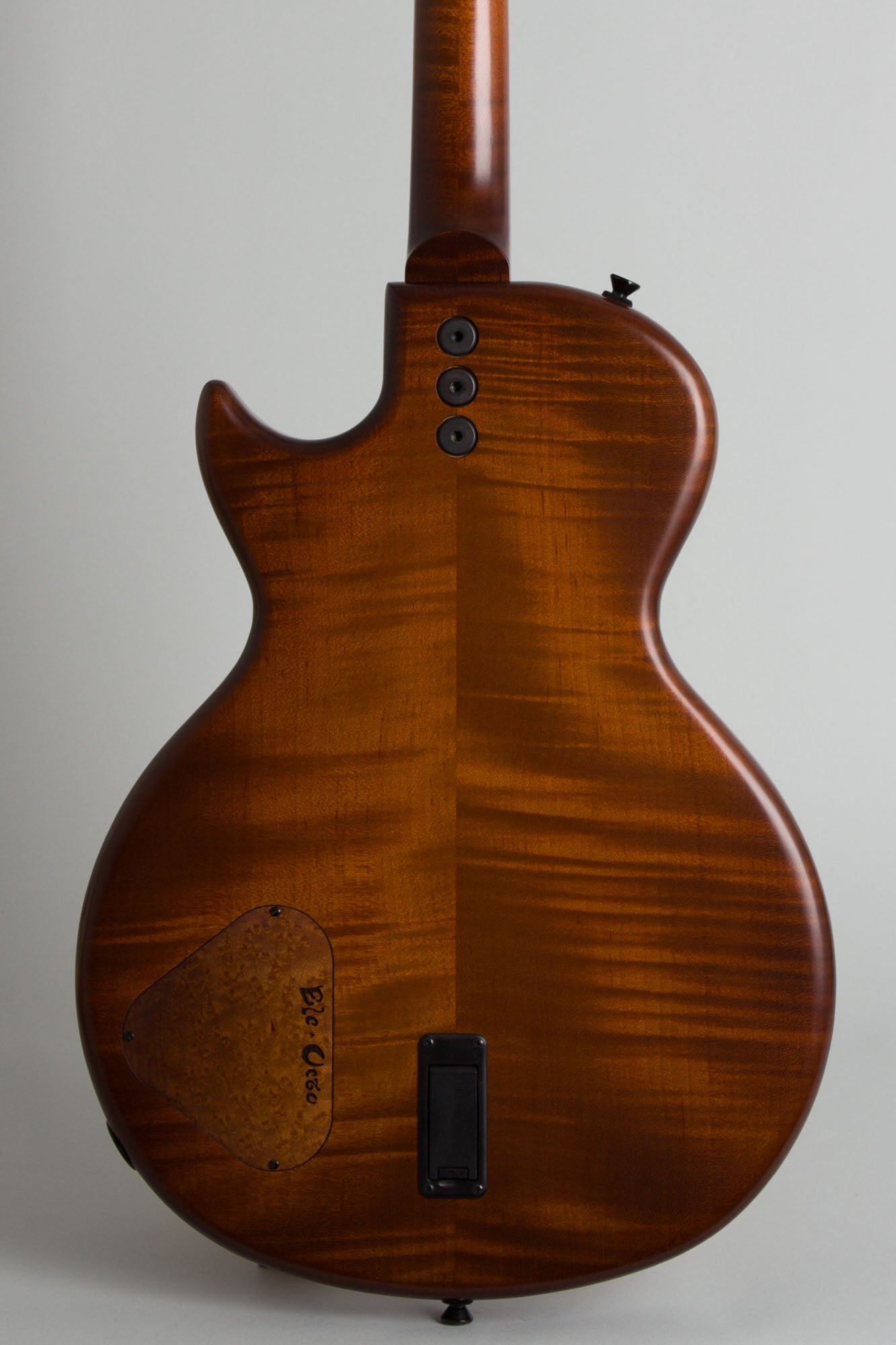 Northfield NFO-EL2 Elc-Octo solid body electric Octave Mandolin (2024)