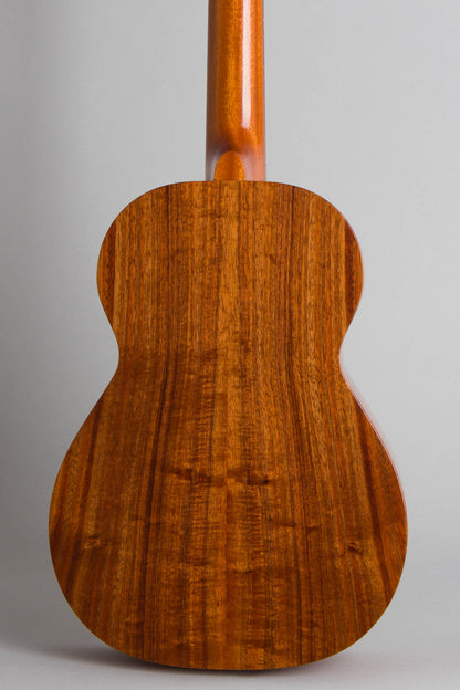 Kamaka HF-4 Baritone Ukulele (2015)