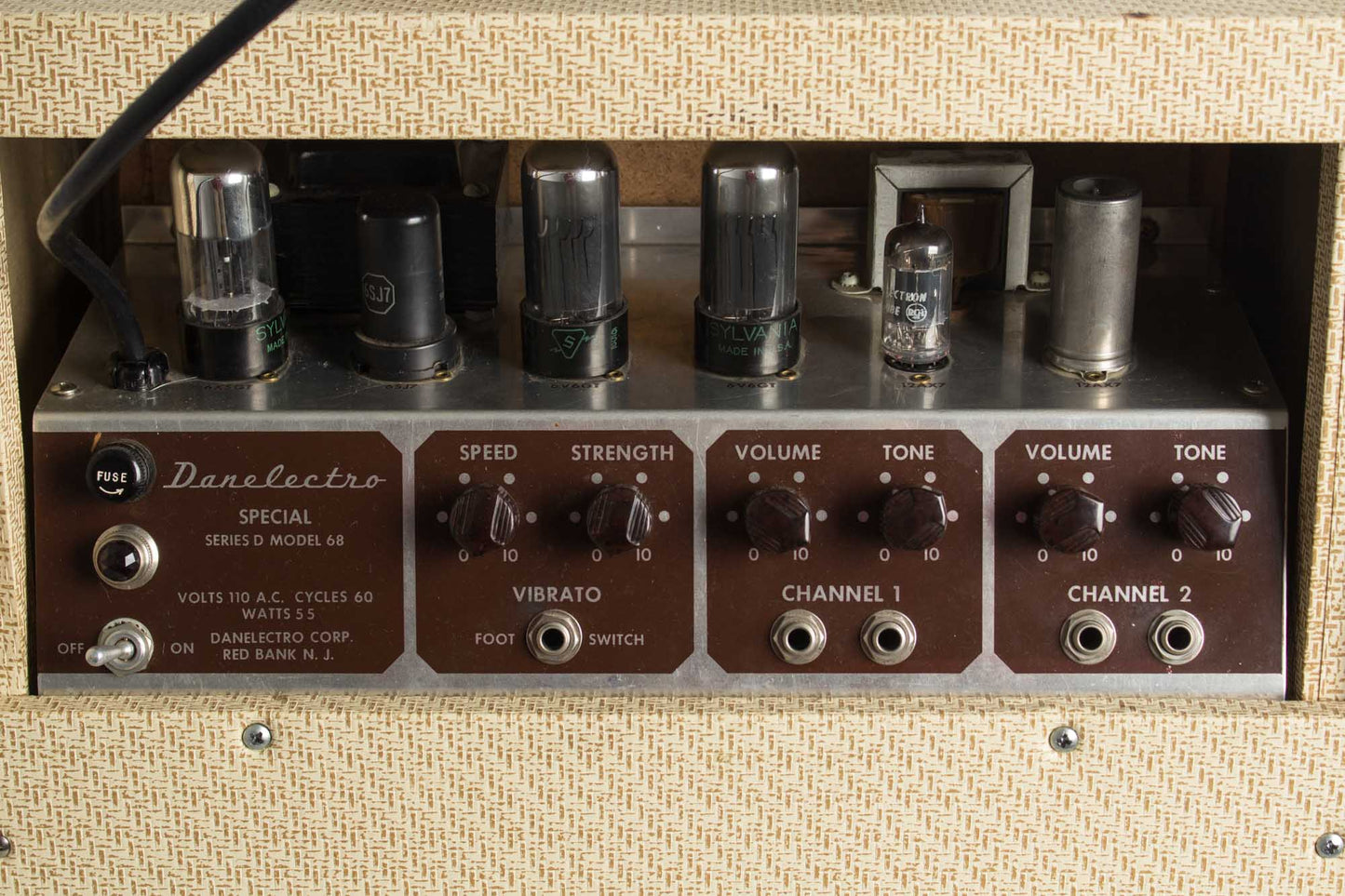 Danelectro Special Series D Model 68 Tube Amplifier (1956)