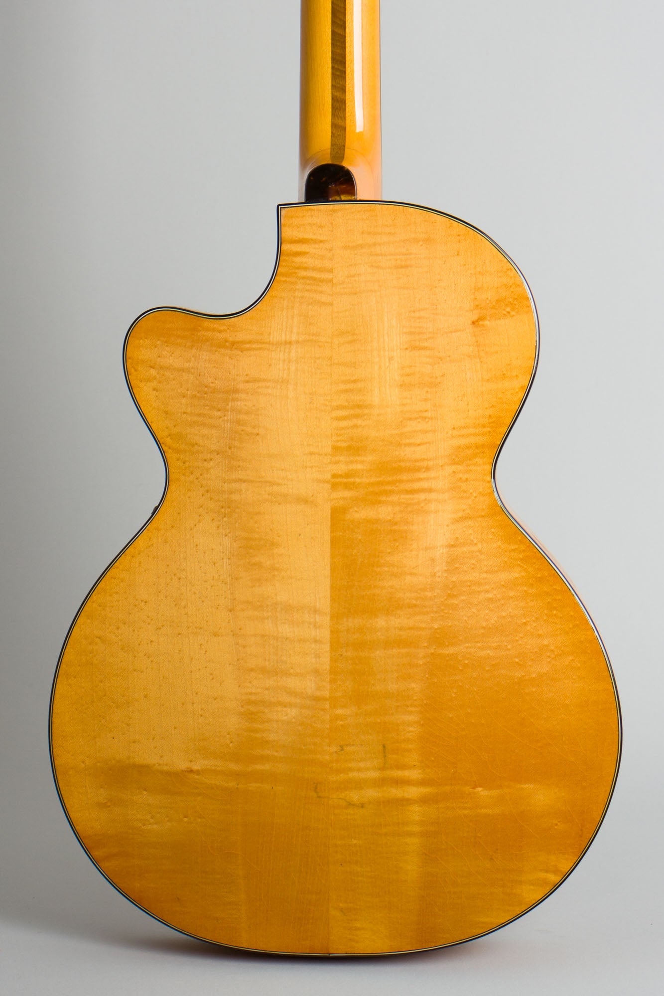Hofner Club 40 Arch Top Hollow Body Electric Guitar (1960)