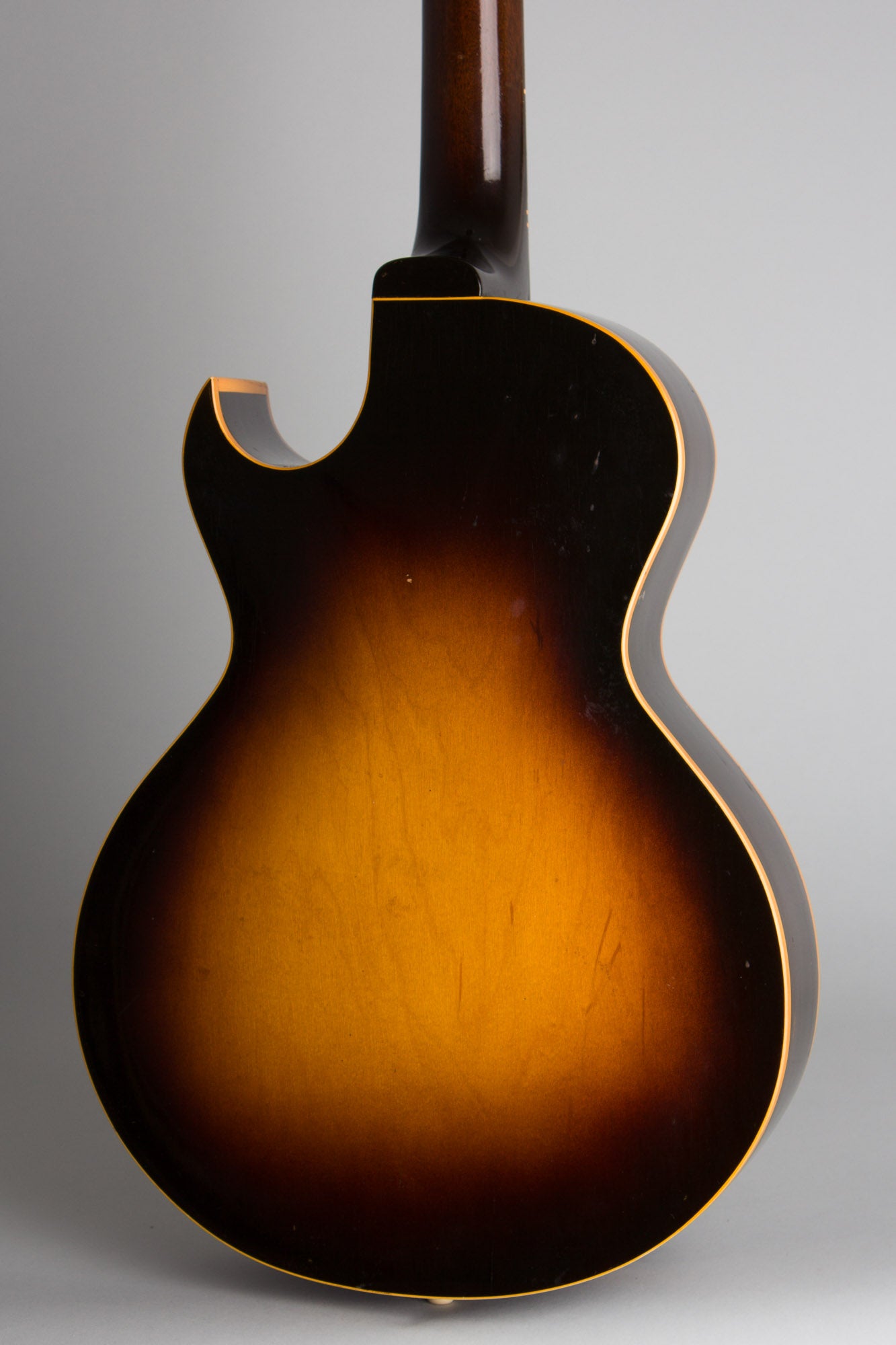 Gibson ES-140 Arch Top Hollow Body Electric Guitar (1954)