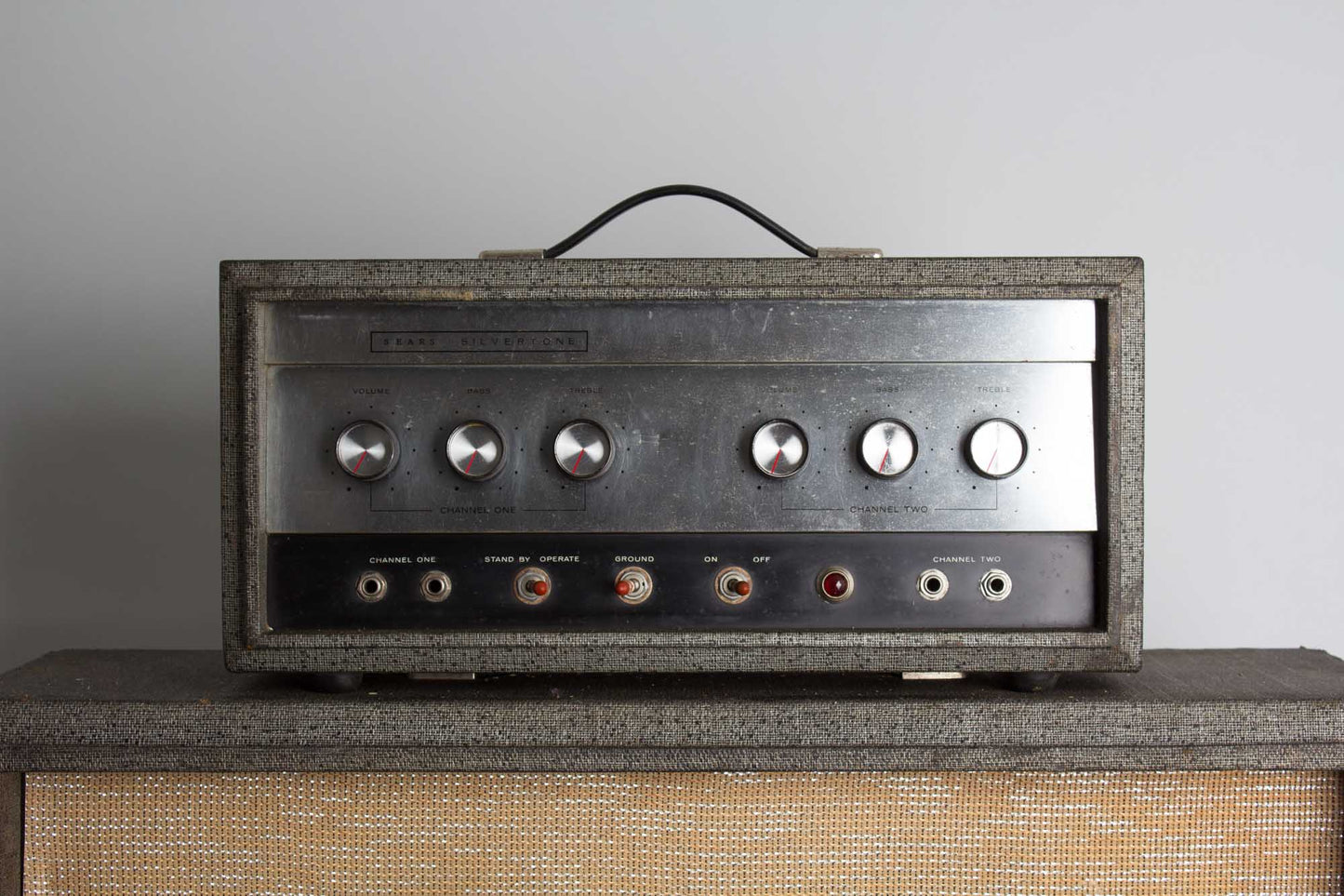 Danelectro Silvertone Model 1483 Tube Amplifier (1967)