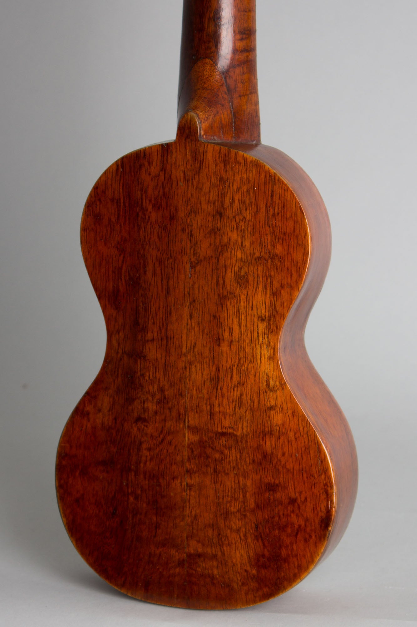 Leonardo Nunes 6 string Soprano Ukulele (1920)