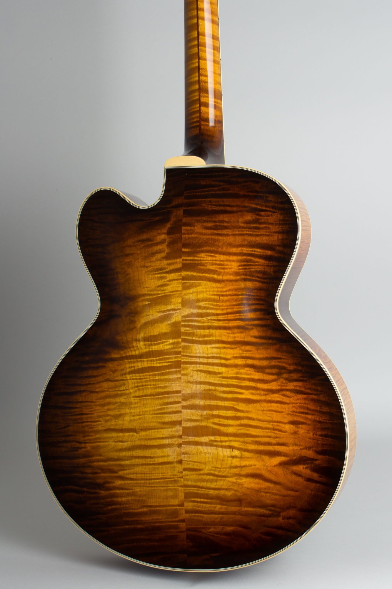 Gilchrist Model 16 Arch Top Acoustic Guitar (1994)