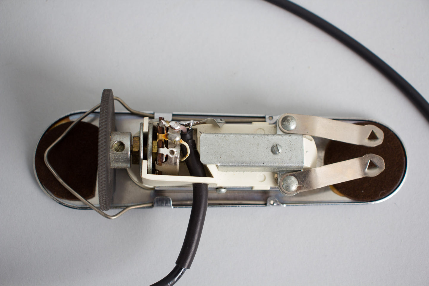 DeArmond Model RHC-B Acoustic Guitar Pickup (1960)