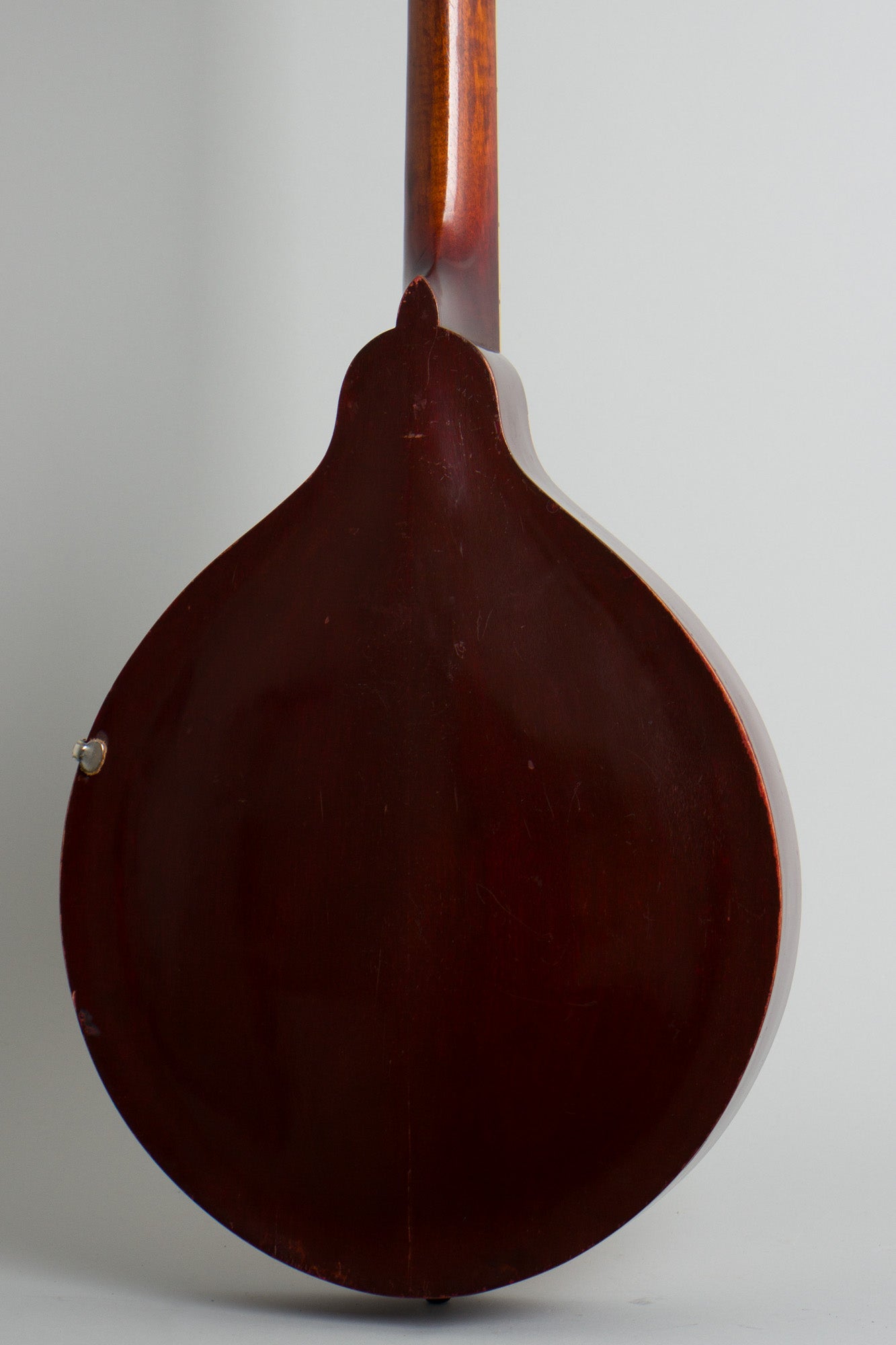 Gibson K-1 Carved Top Mandocello (1918)
