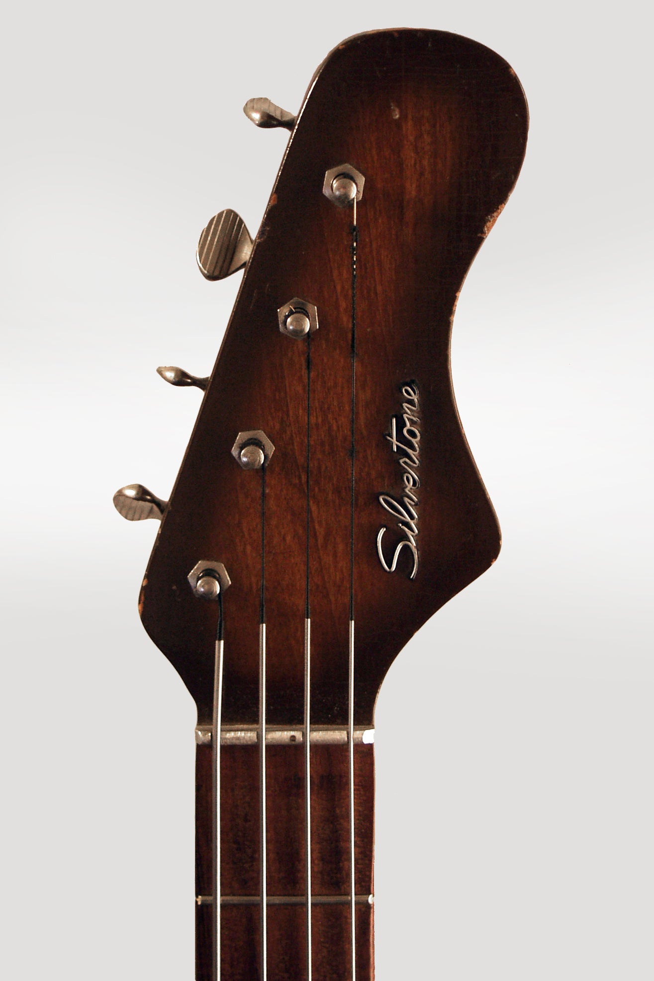 Danelectro Silvertone Model 1442 Solid Body Electric Bass Guitar (1968)