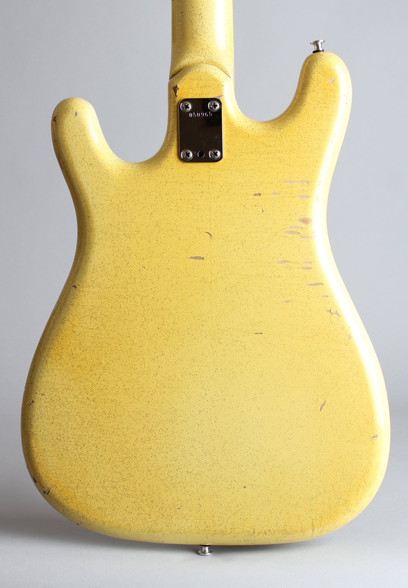 Magnatone Zephyr X-5 Solid Body Electric Guitar (1965)