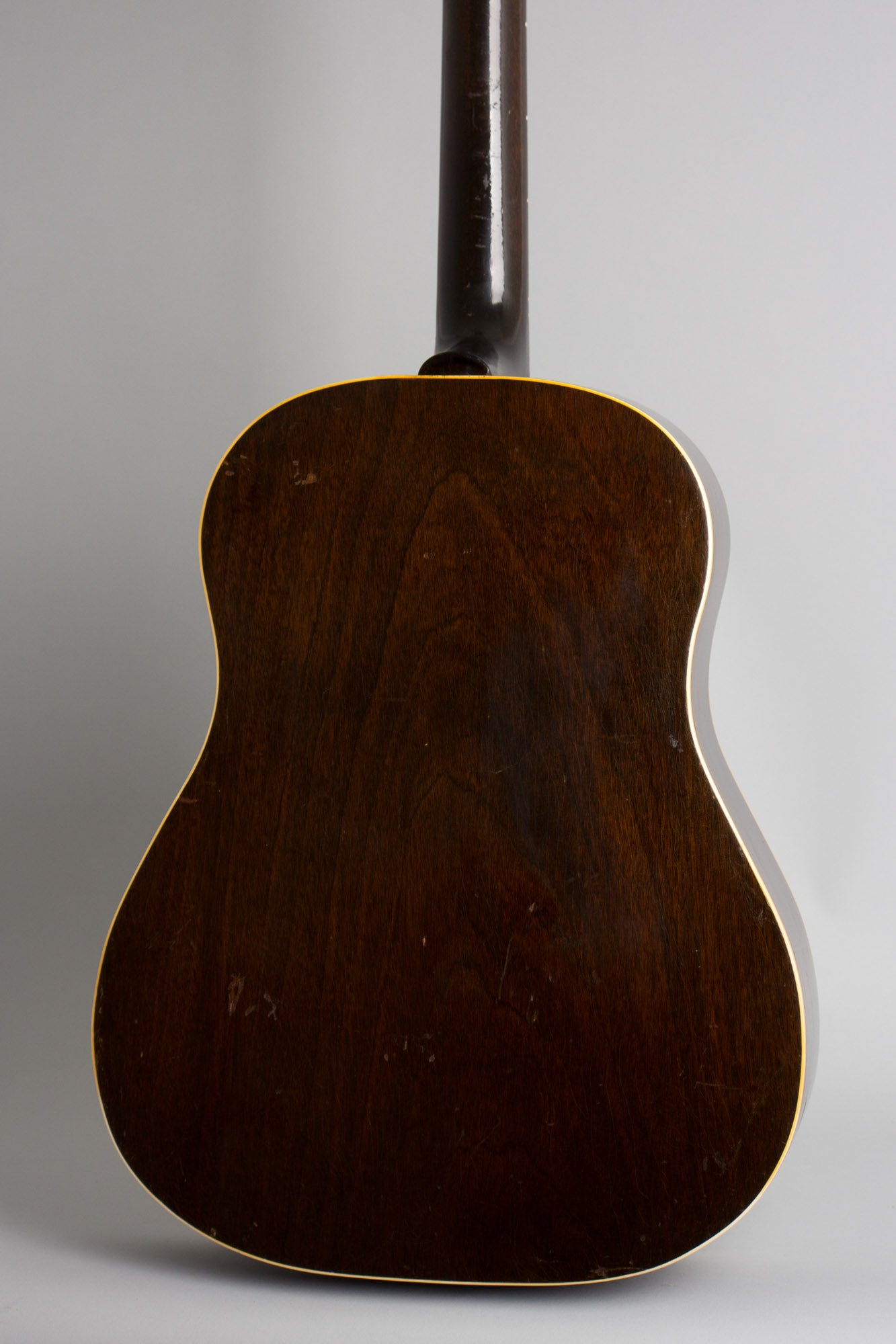 Gibson J-45 Flat Top Acoustic Guitar (1946-7)