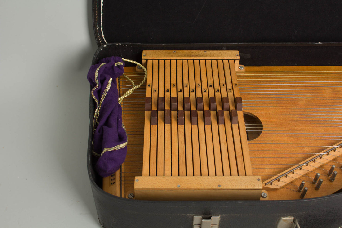 Goose Acres Model GH 15-Bar Autoharp Zither (1980s)