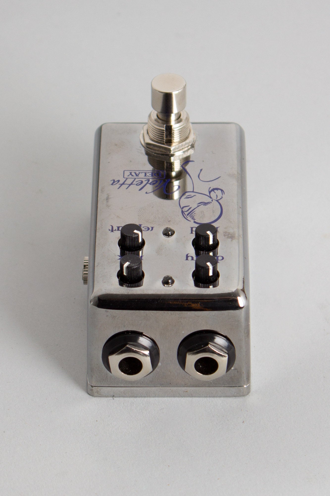 Red Witch Violetta Delay Effect