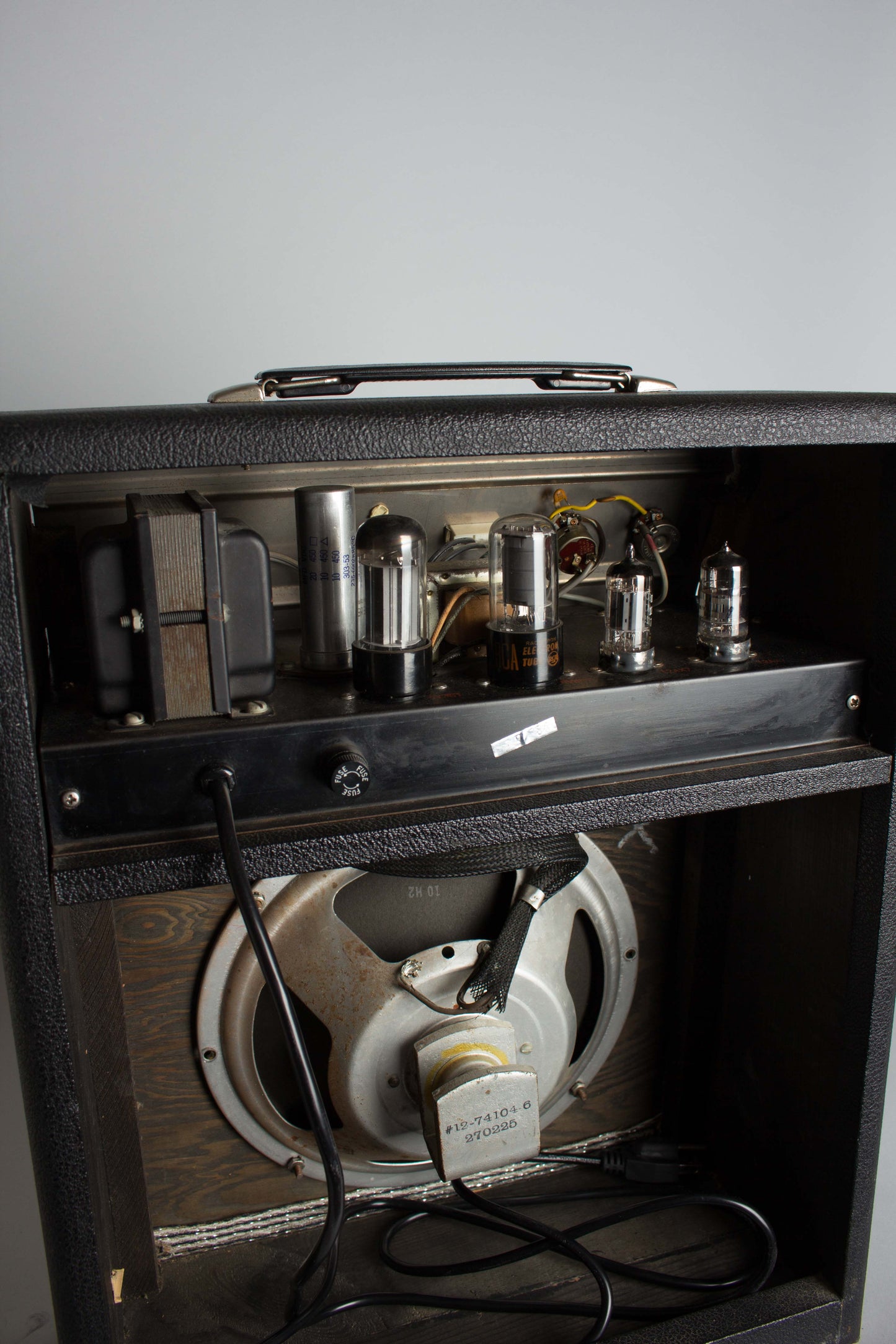 Supro Trojan Model S6616 Tube Amplifier (1966)