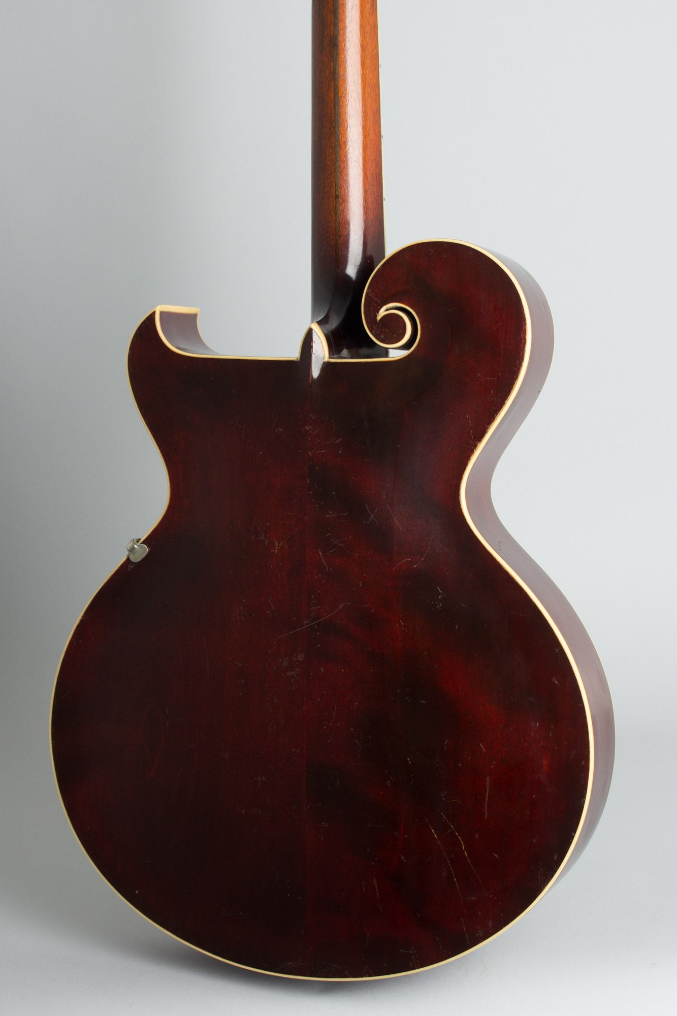 Gibson Style O Artist Arch Top Acoustic Guitar (1918)