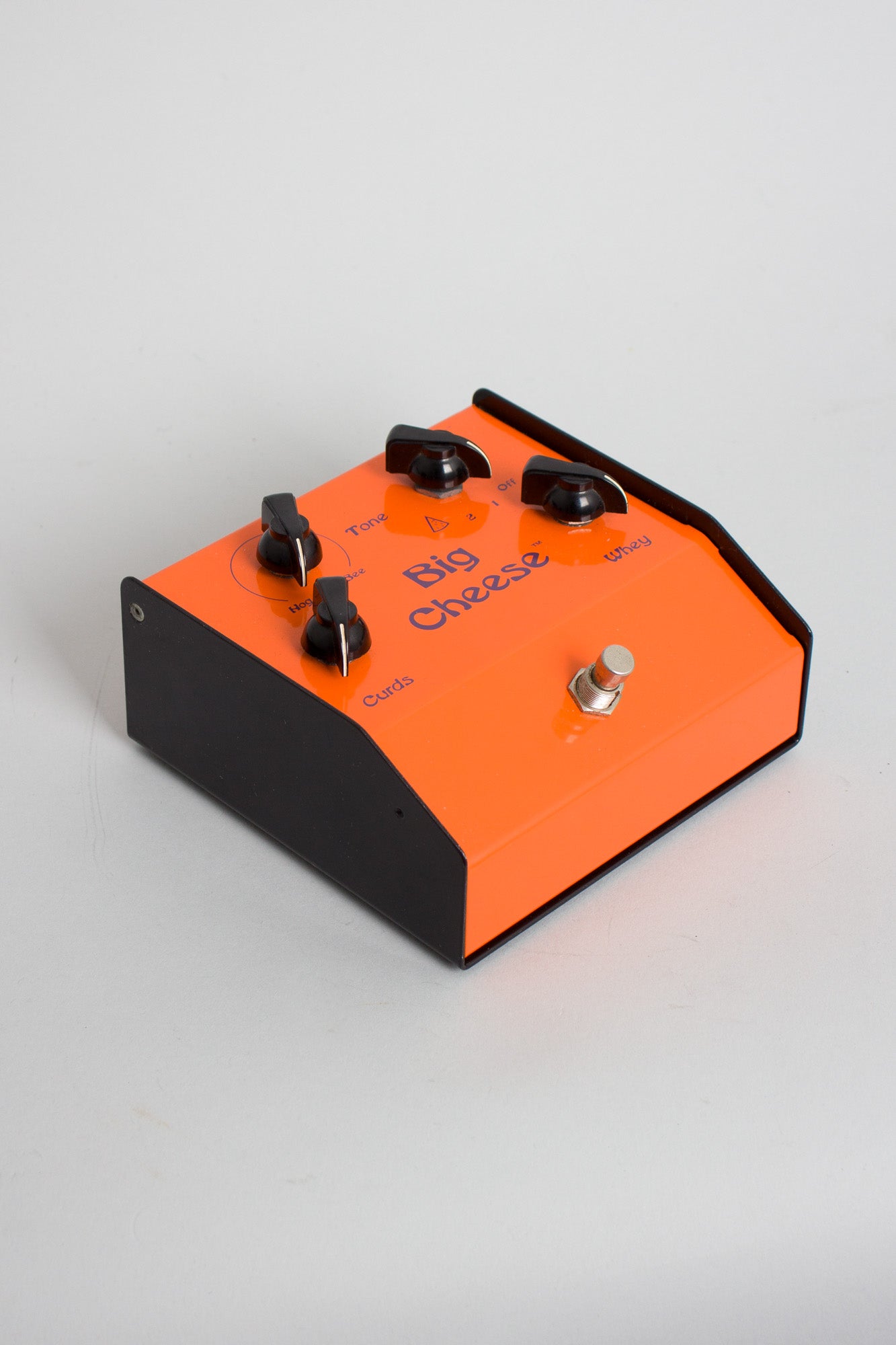 Lovetone Big Cheese Fuzz Effect (1997) – RetroFret