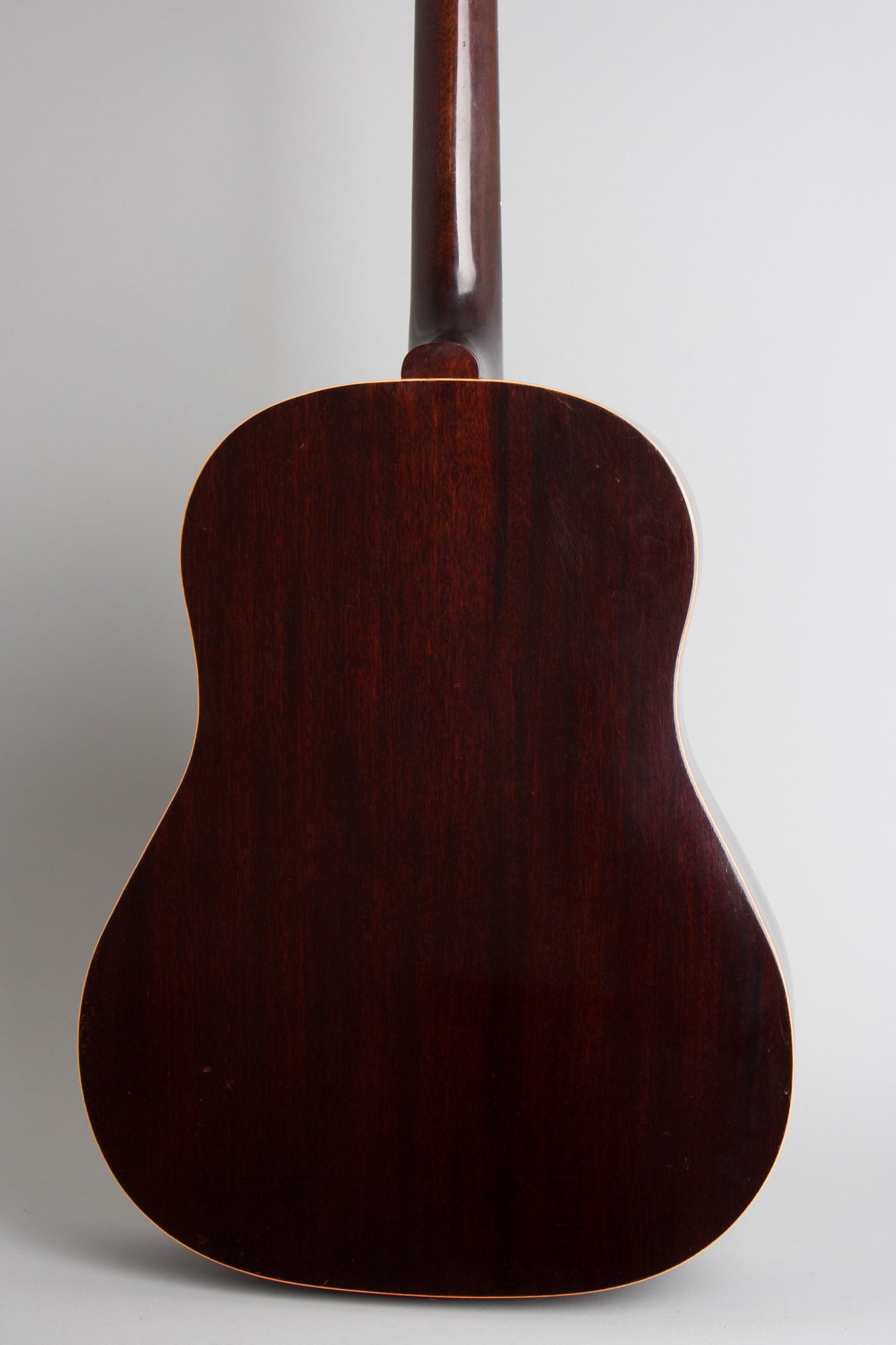 Gibson J-35 Flat Top Acoustic Guitar (1937)