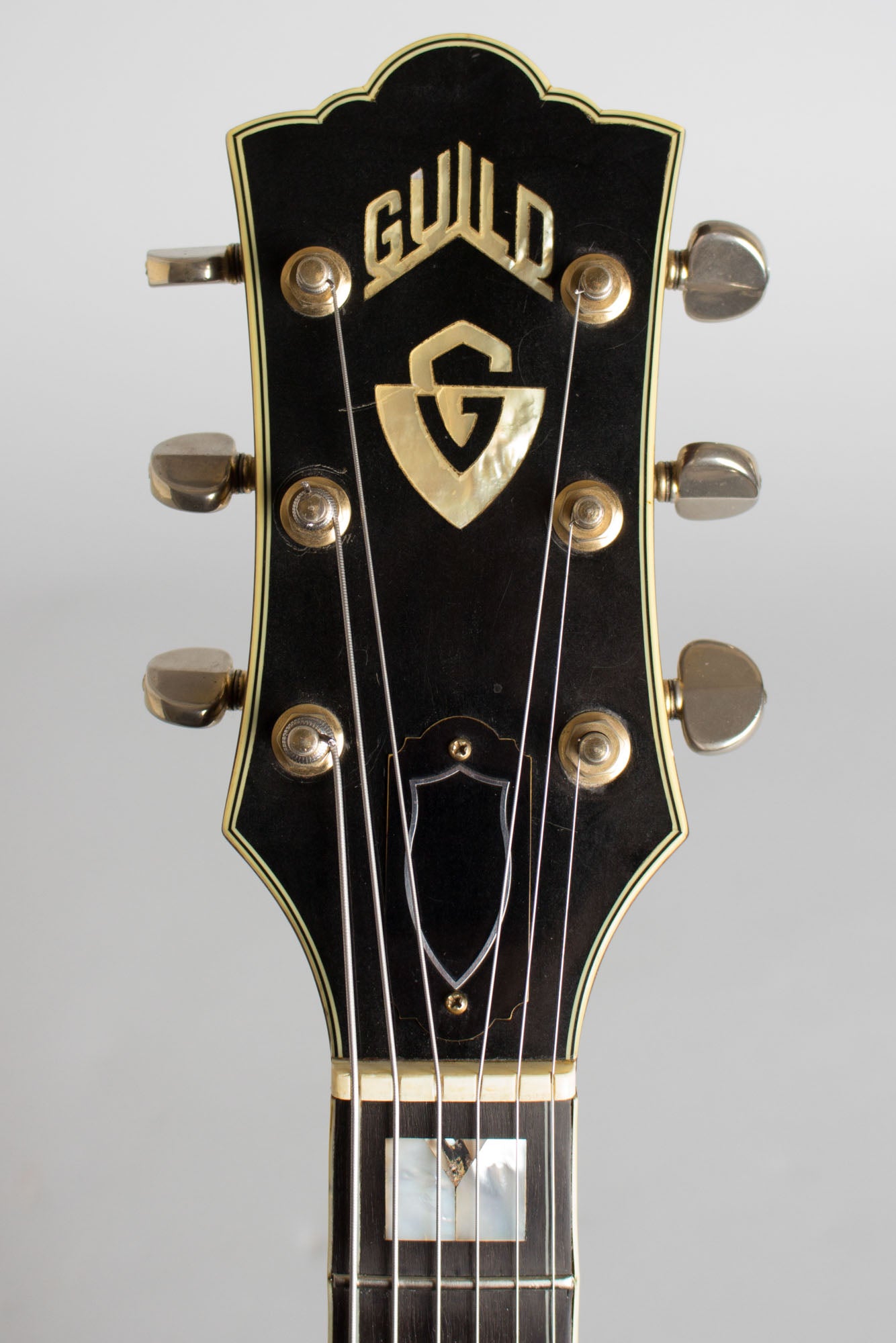Guild X-500 Special Arch Top Hollow Body Electric Guitar (1965)