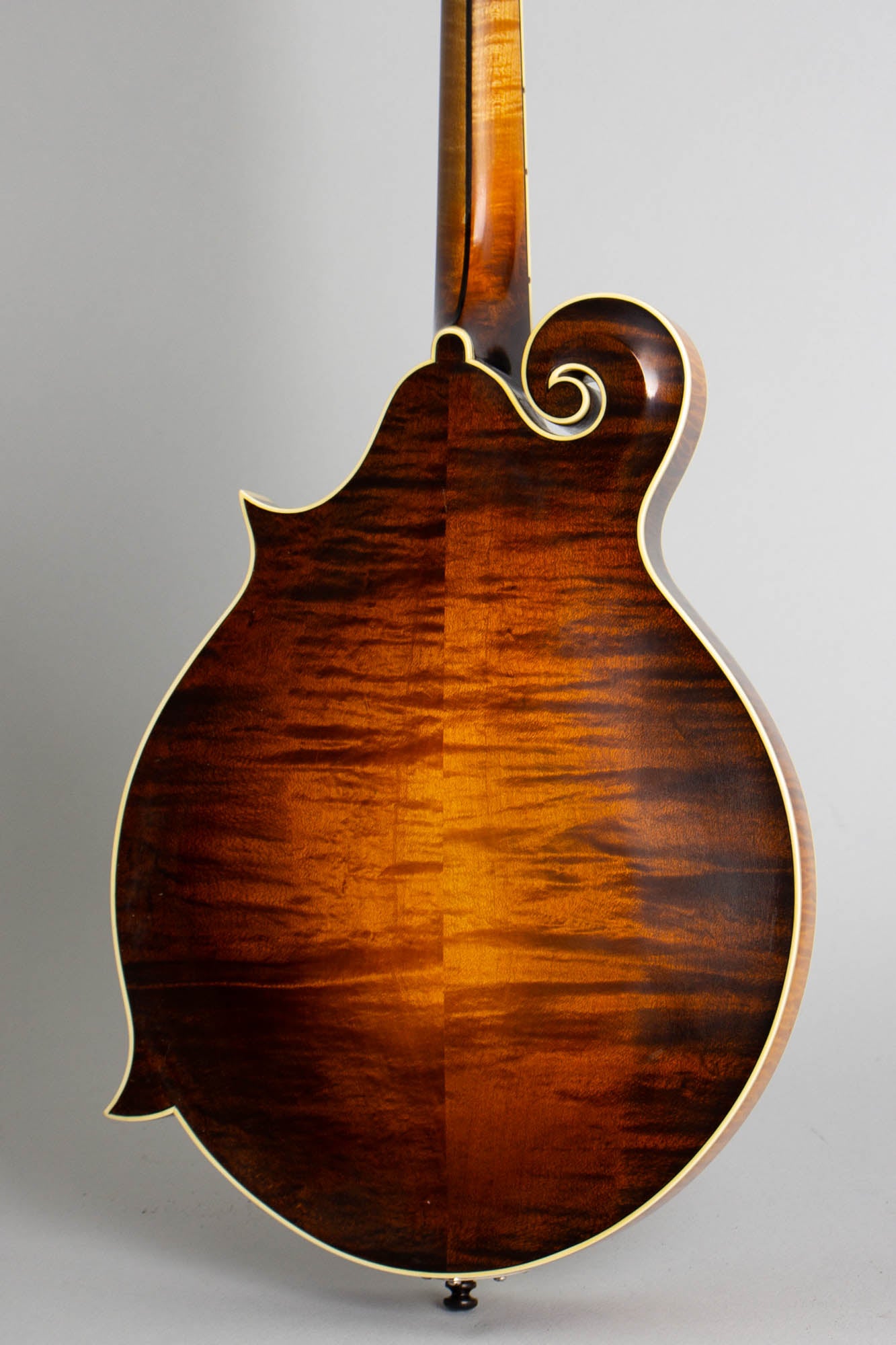 Gilchrist Model 5 Carved Top Mandolin (2016)