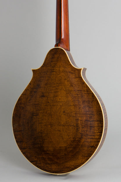 Lyon & Healy Style B Carved Top Mandolin (1919)