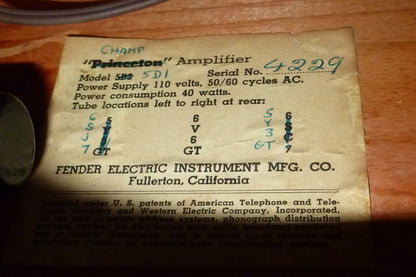 Fender Champ 5D1 Tube Guitar Amplifier (1952)
