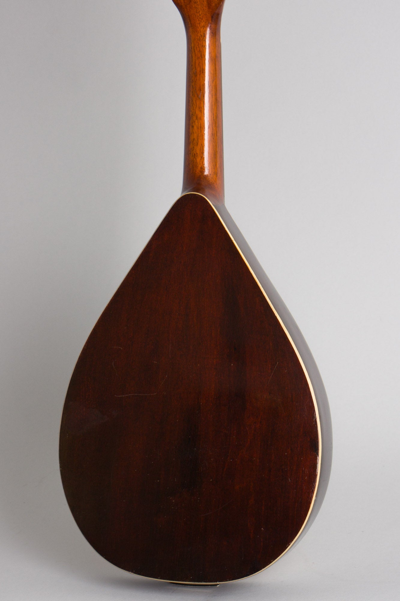 Larson Brothers Maurer Flat Back, Bent Top Mandolin (1917)
