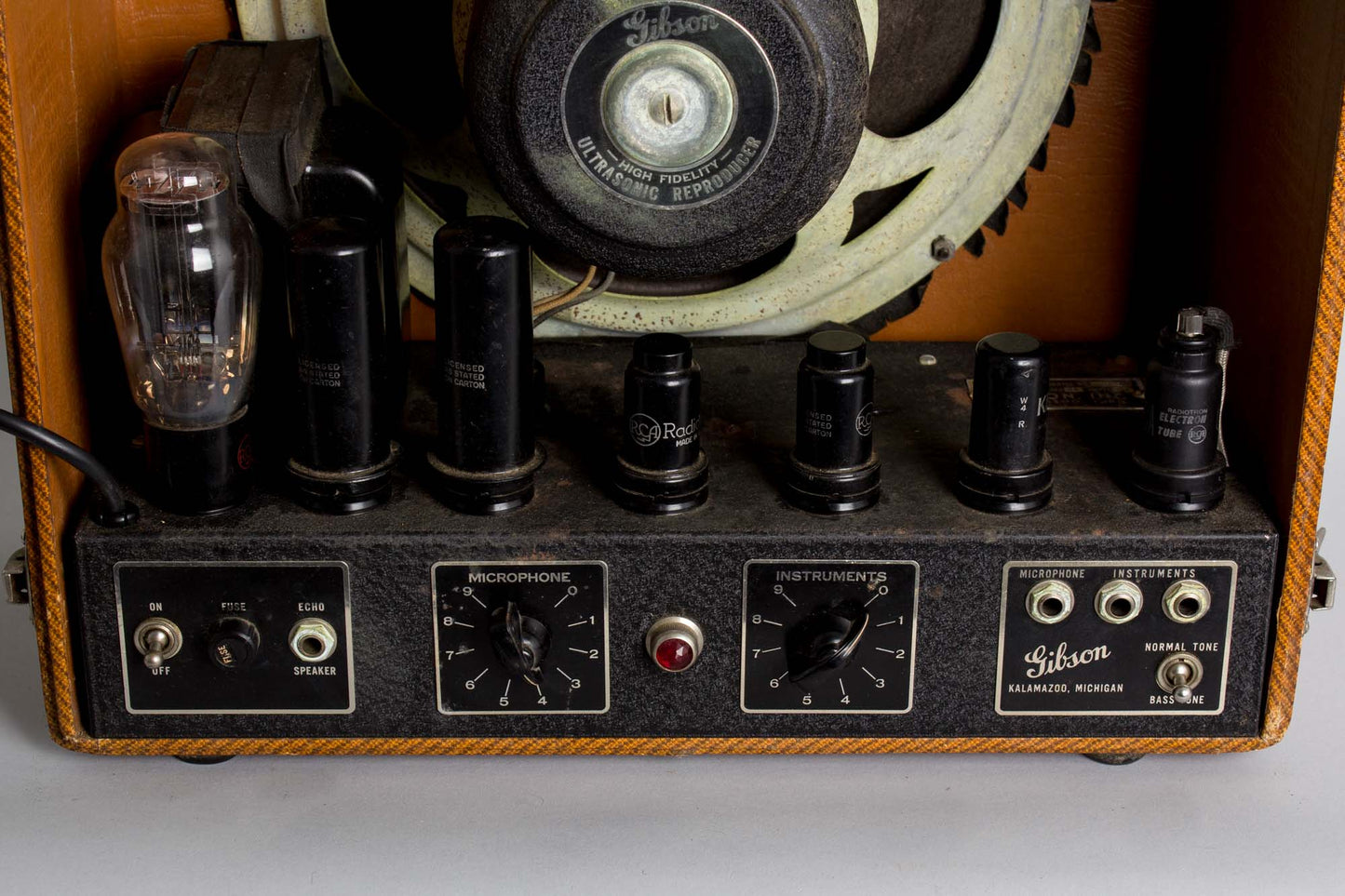 Gibson EH-150 Tube Amplifier (1938)