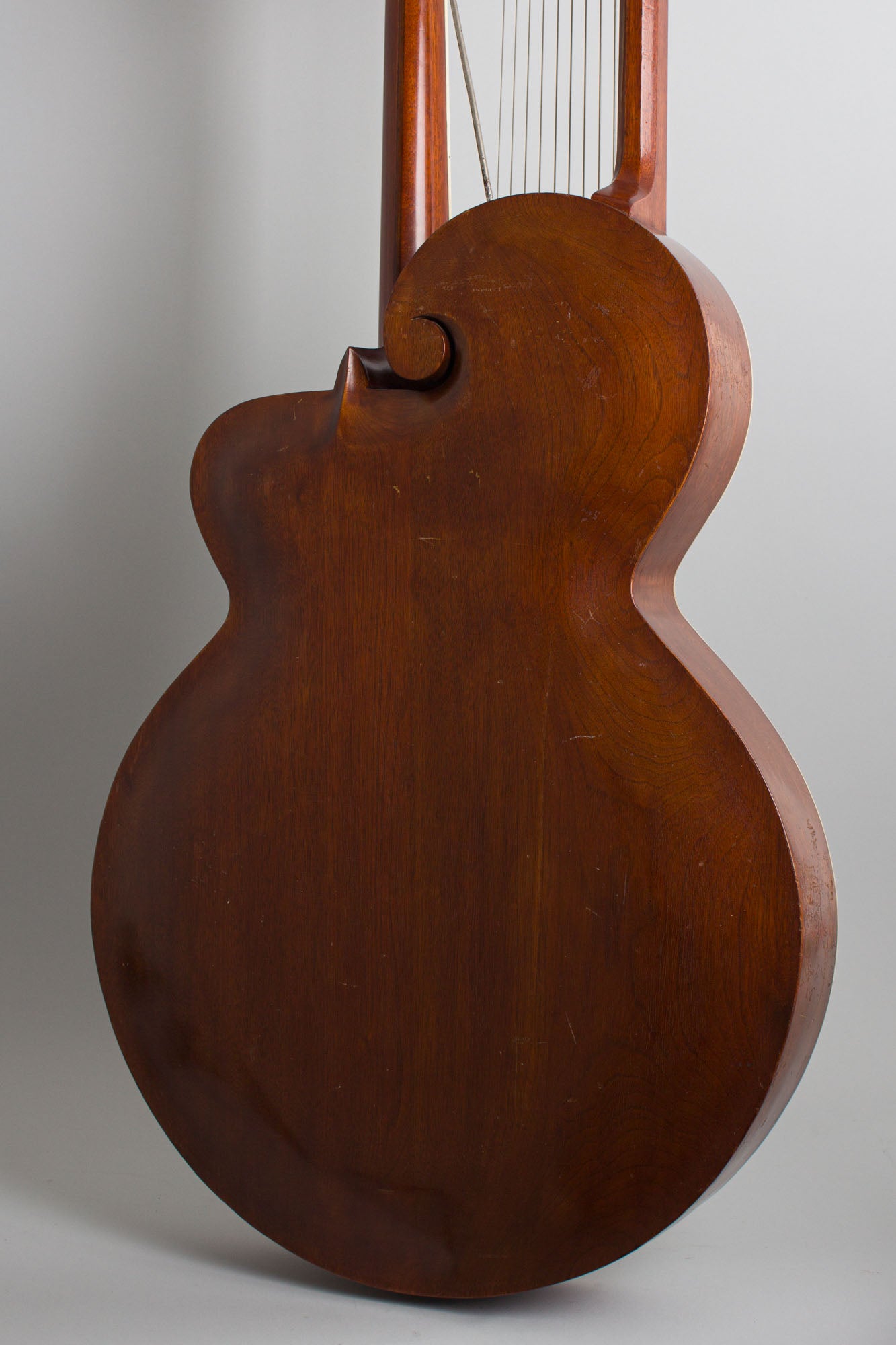 Gibson Style U Harp Guitar (1908)