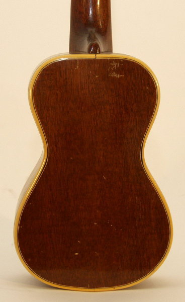 Nicola Turturro Soprano Ukulele (1925)