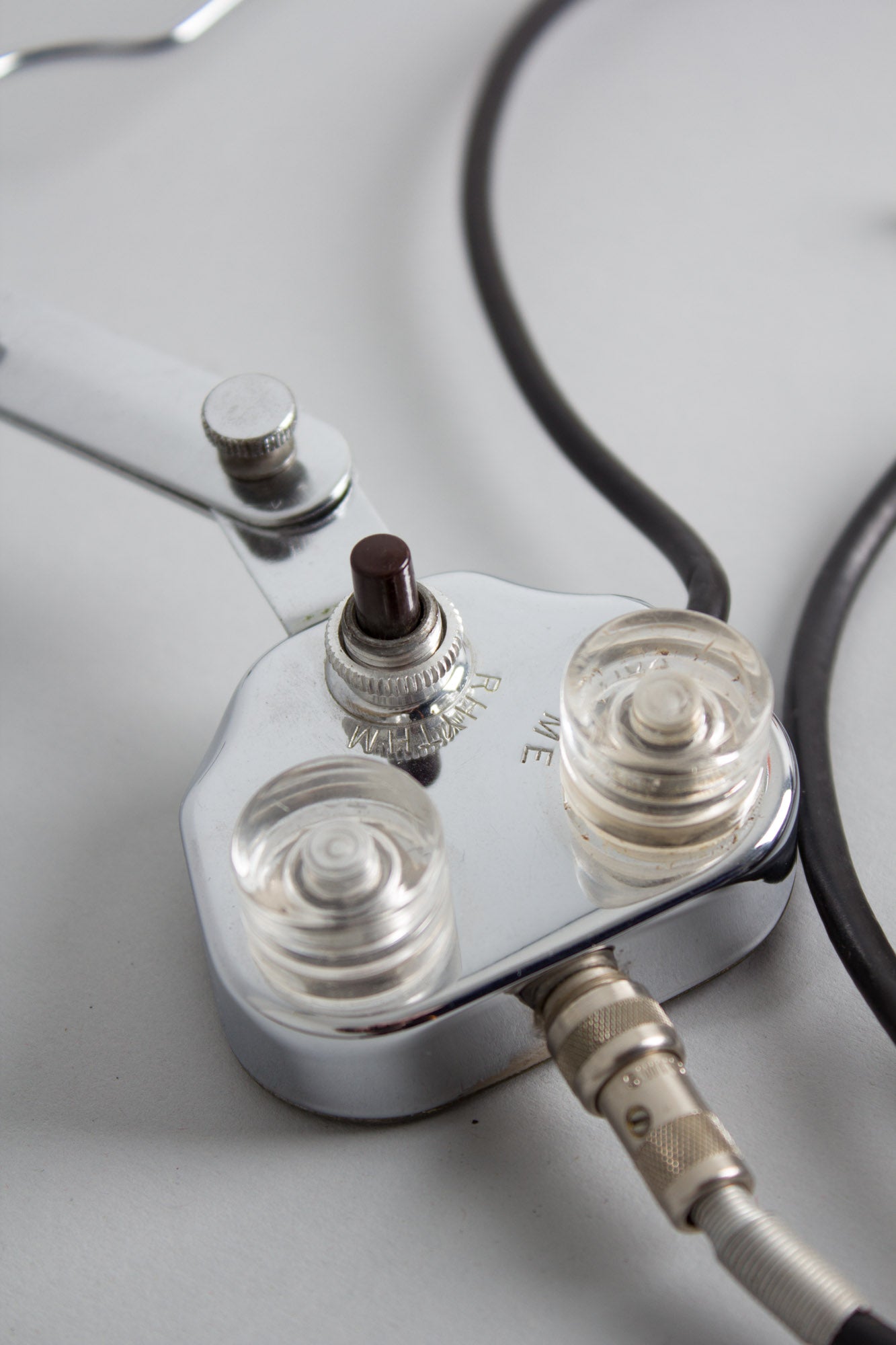 DeArmond Rhythm Chief Model 1000 Archtop Guitar Pickup (1960s)