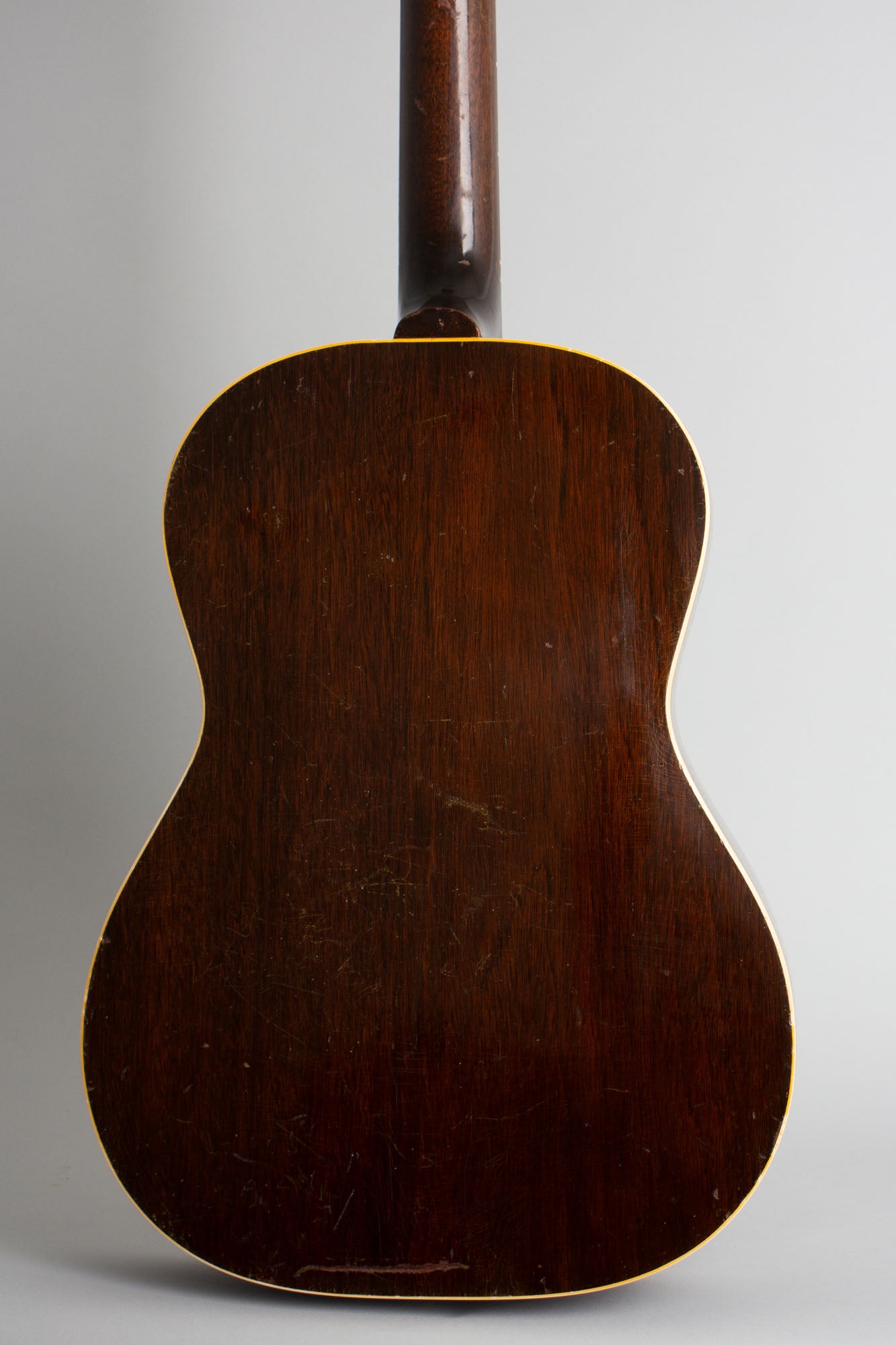 Gibson LG-2 Flat Top Acoustic Guitar (1946-7)