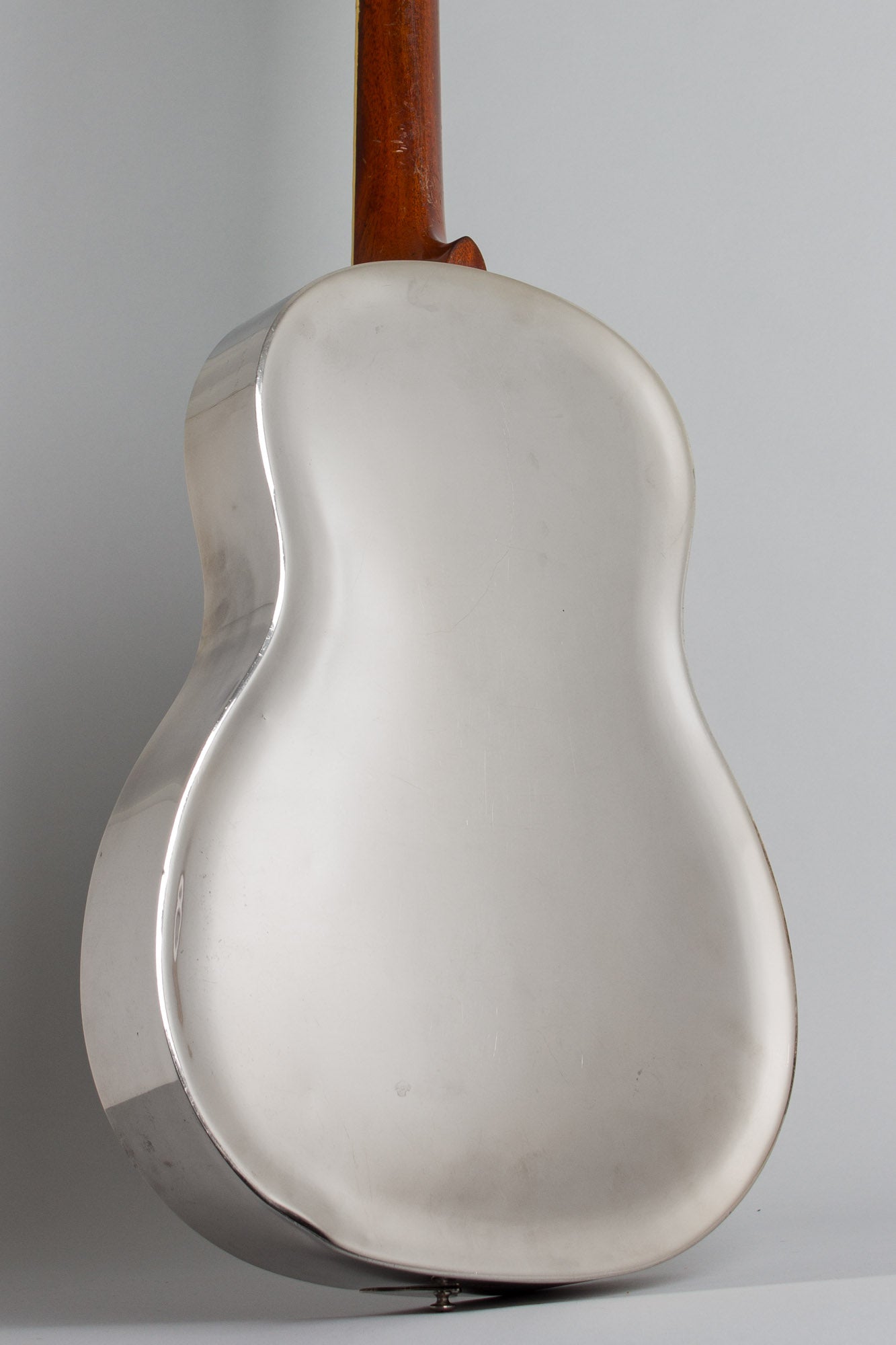 National Style 1 Tricone Roundneck Resophonic Guitar (1928)