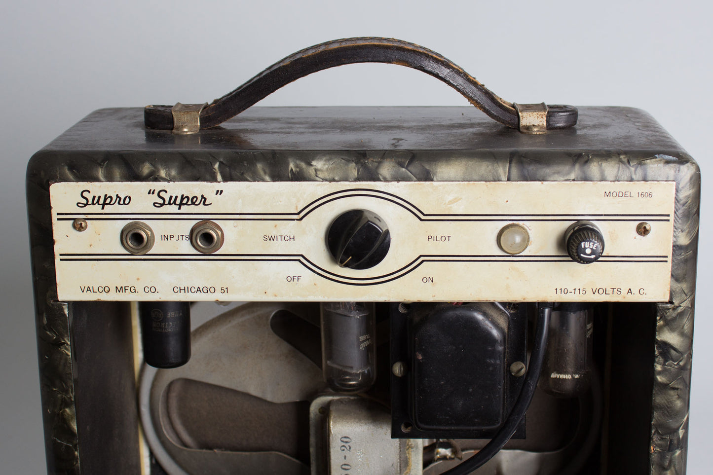 Supro Super Model 1606 Tube Amplifier (1958)