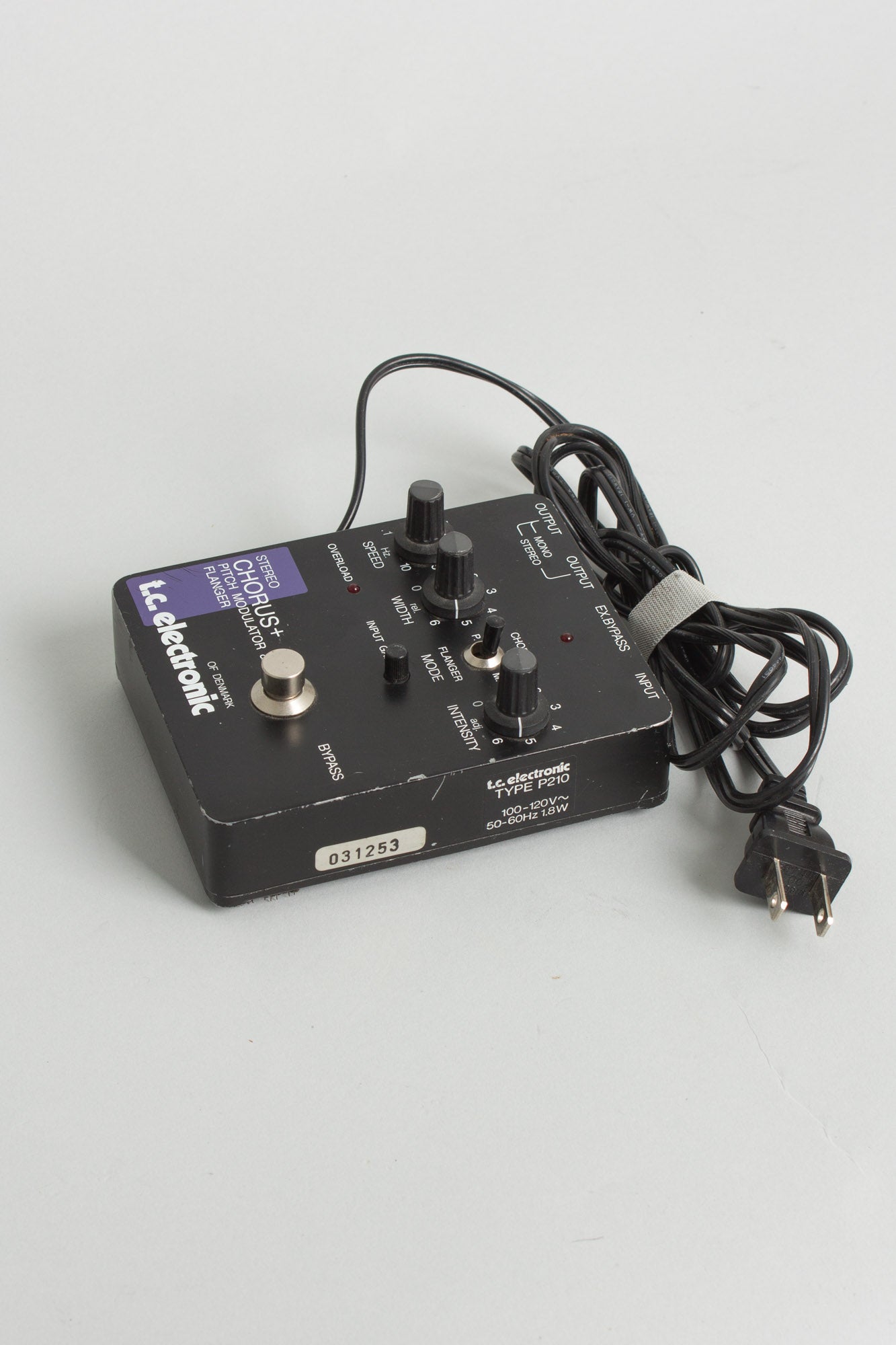 T.C. Electronic Stereo Chorus + Pitch Modulator & Flanger Chorus Effect (1980)