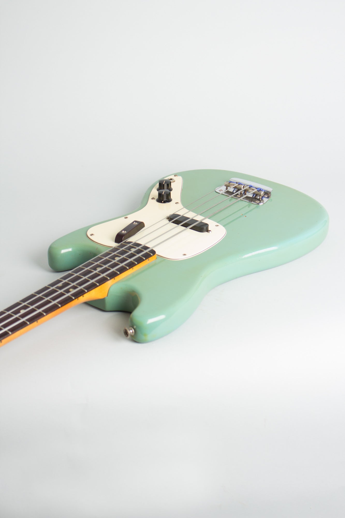 Fender Musicmaster Bass Solid Body Electric Bass Guitar (1972)
