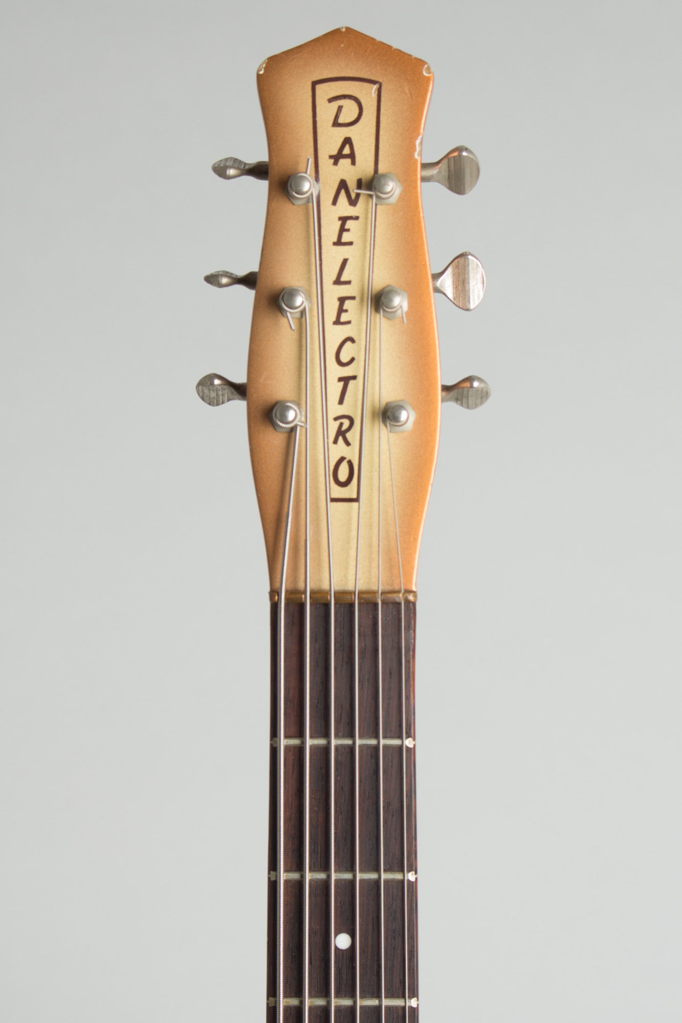 Danelectro Longhorn Model 4623 Electric 6-String Bass Guitar (1967)