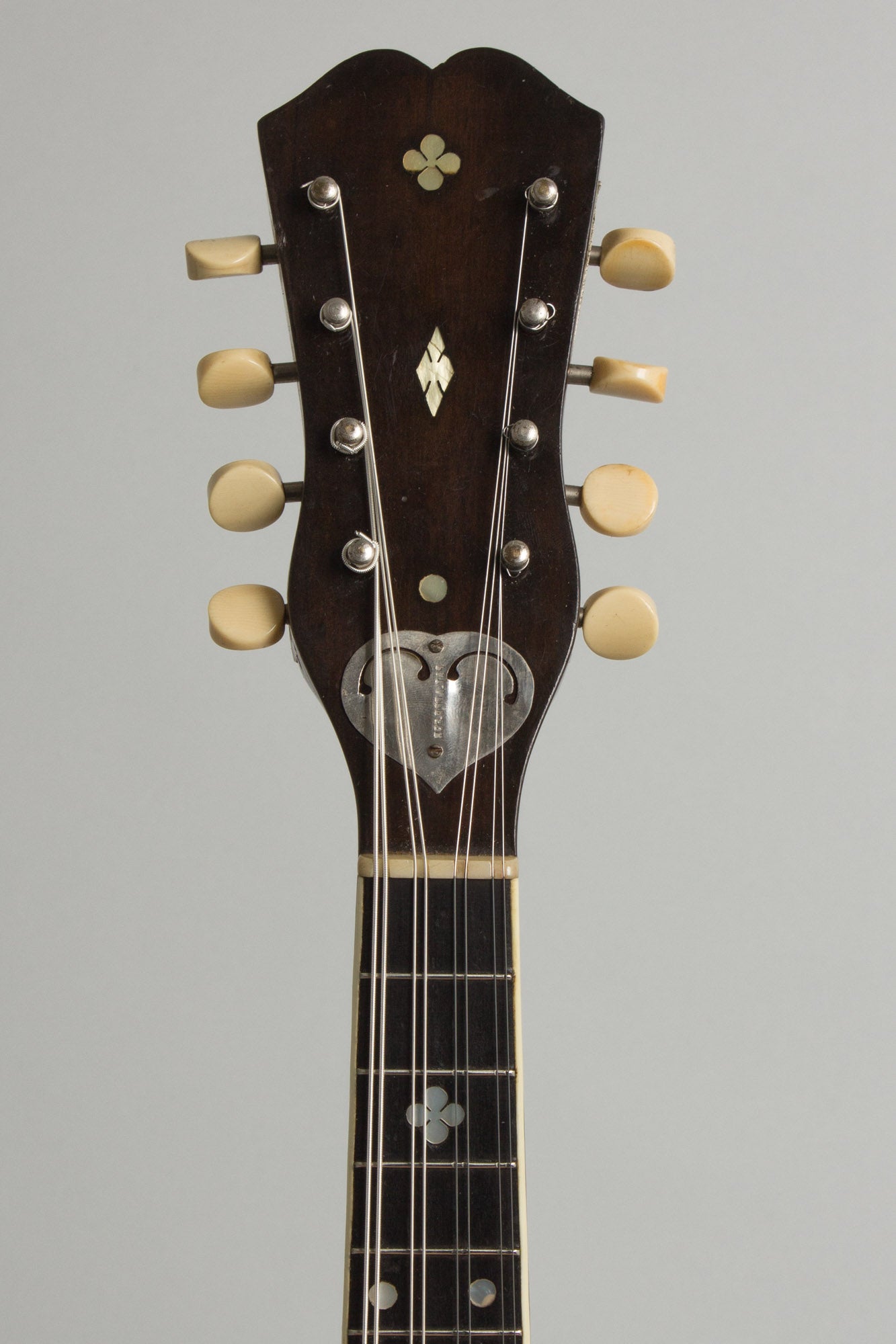 Larson Brothers Stahl Style 6 Bowl Back Mandolin (1910)