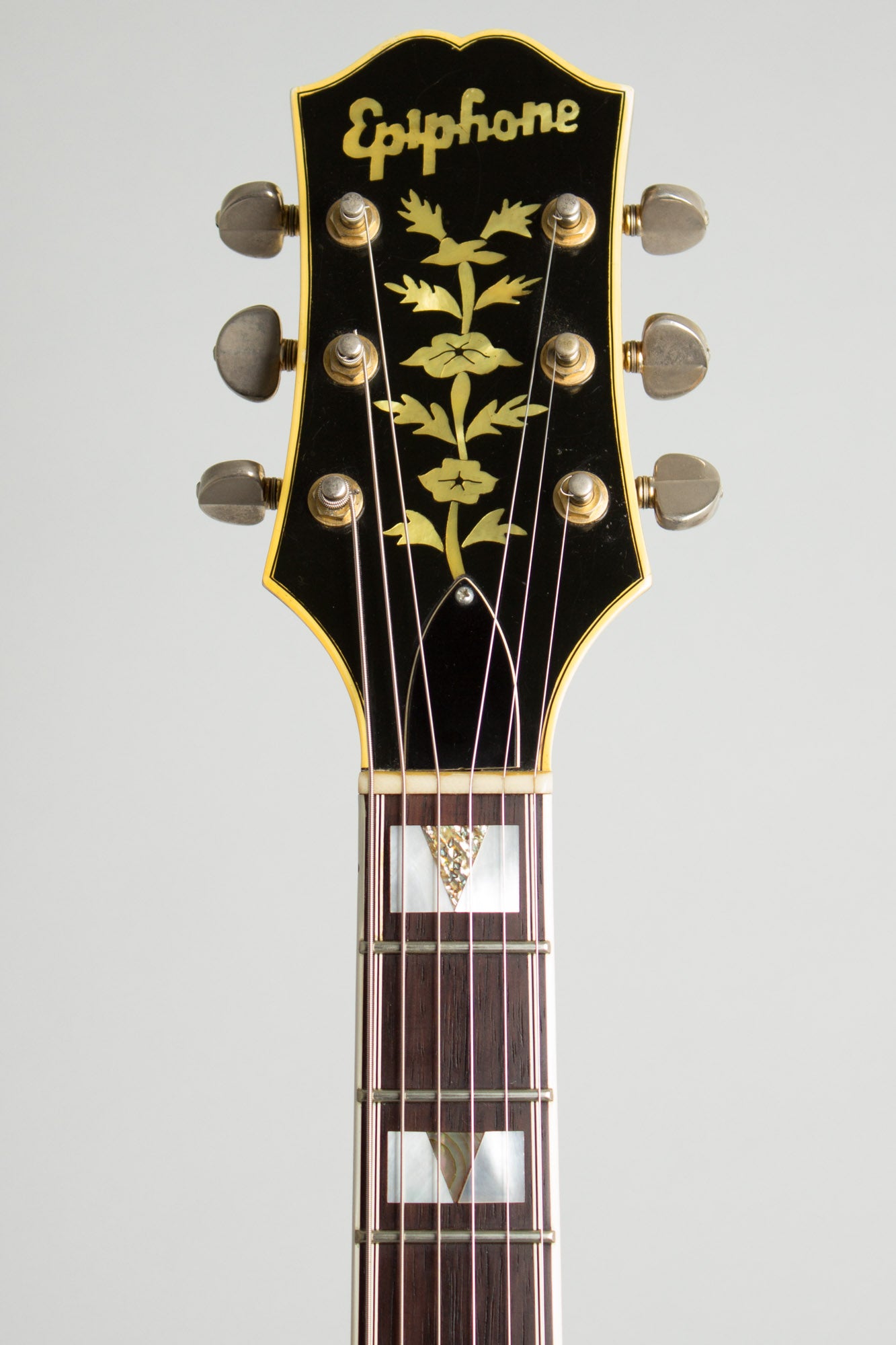 Epiphone Sheraton E212V Arch Top Semi-Hollow Body Electric Guitar (1961)