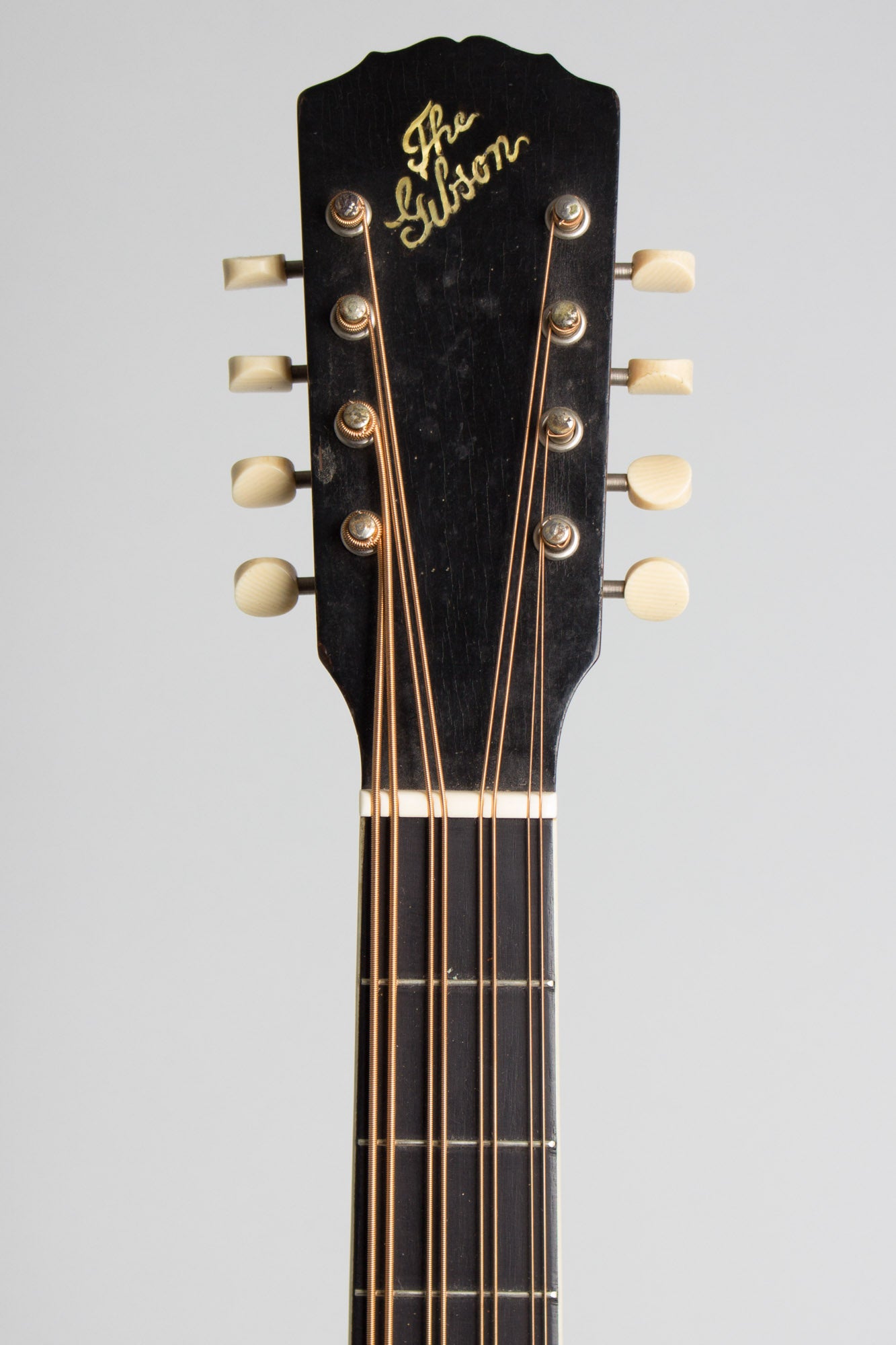 Gibson K-1 Carved Top Mandocello (1914)
