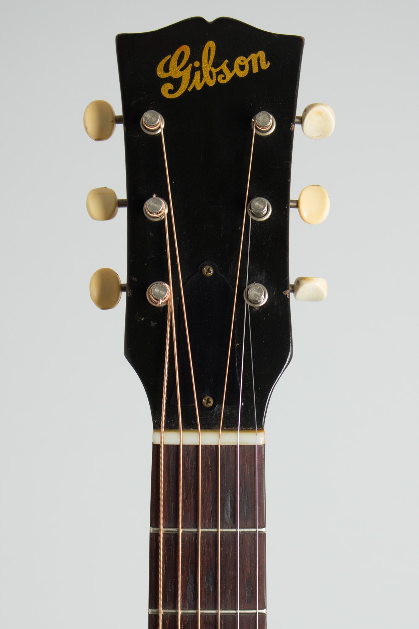 Gibson LG-2 Flat Top Acoustic Guitar (1946)