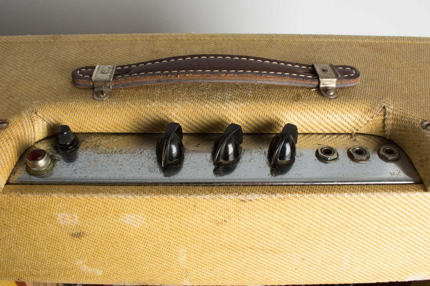 Fender Deluxe Model 5A3 Tube Amplifier (1951)