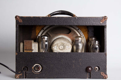 Rickenbacker Tube Amplifier (1934-5)