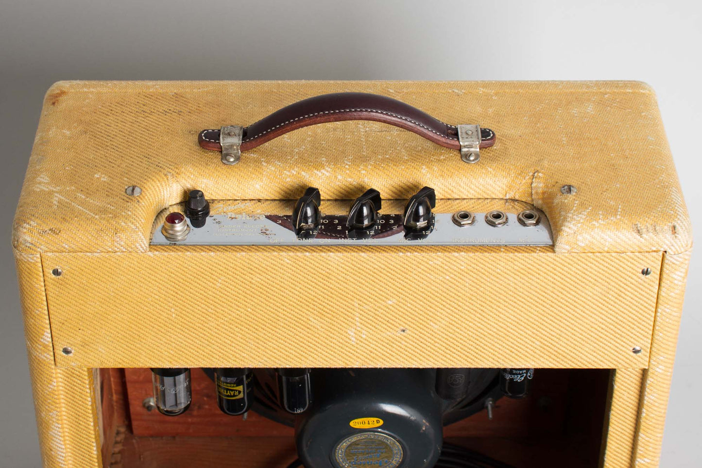 Fender Deluxe Model 5A3 Tube Amplifier (1951)