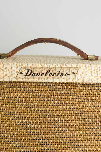 Danelectro Special Series D Model 68 Tube Amplifier (1956)