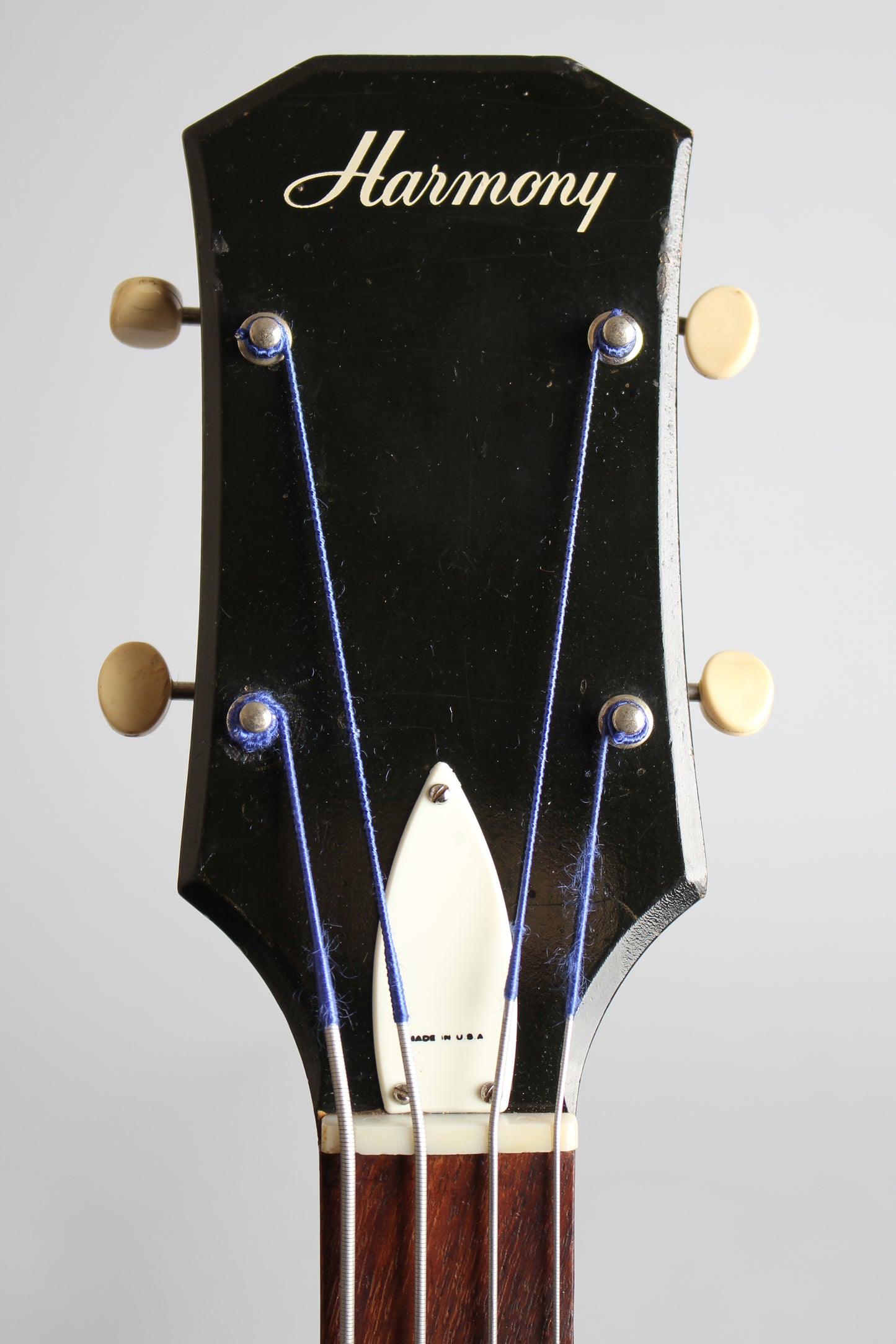Harmony H-22 Electric Bass Guitar (1967)