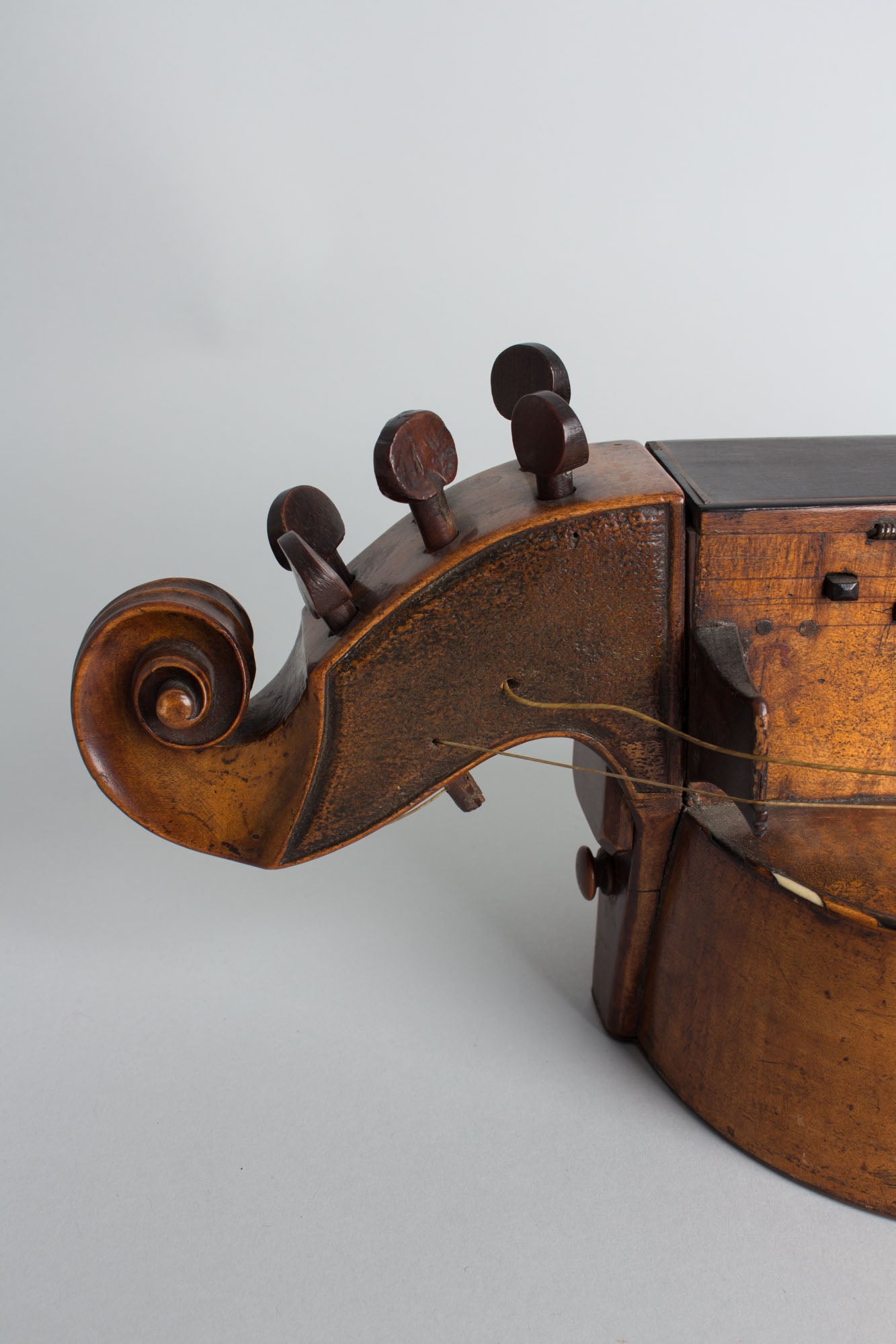 unknown Guitar Shaped 6 String Hurdy-gurdy (late 18th Century)