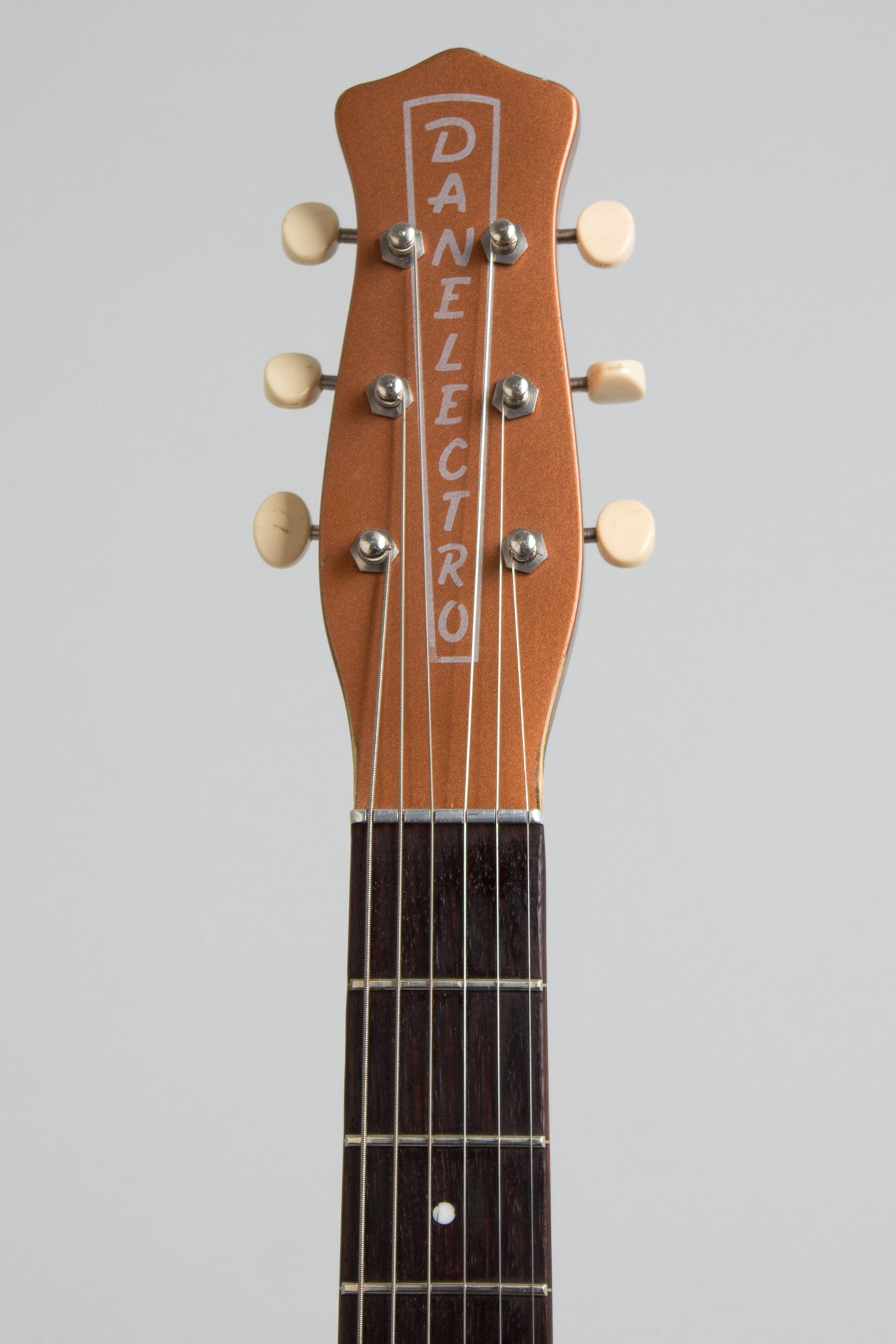 Danelectro Standard Model 3022 Semi-Hollow Body Electric Guitar (1960)
