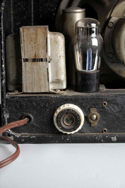 Rickenbacker Tube Amplifier (1935)