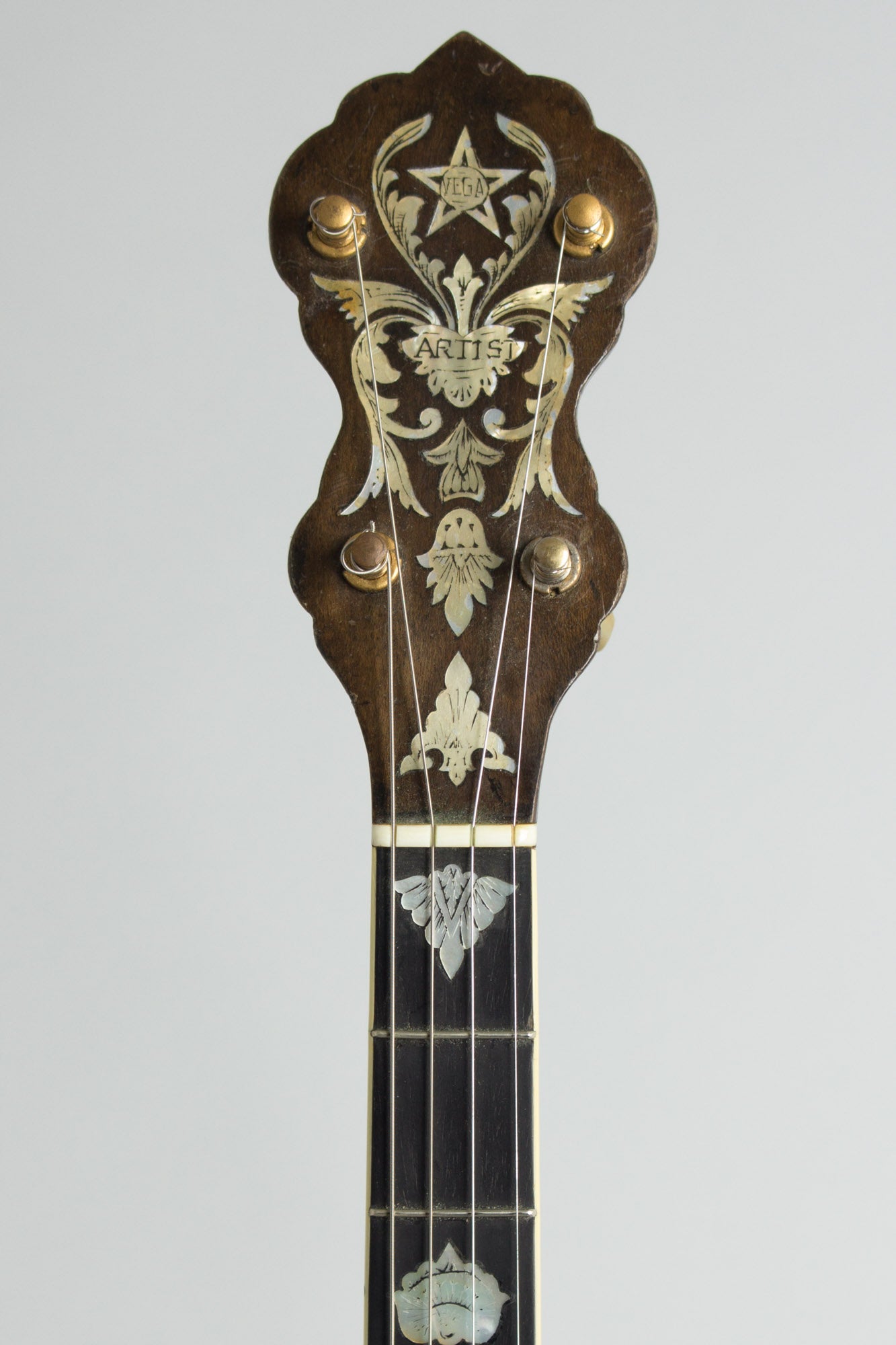 Vega Vegavox III Artist Tenor Banjo (1931)
