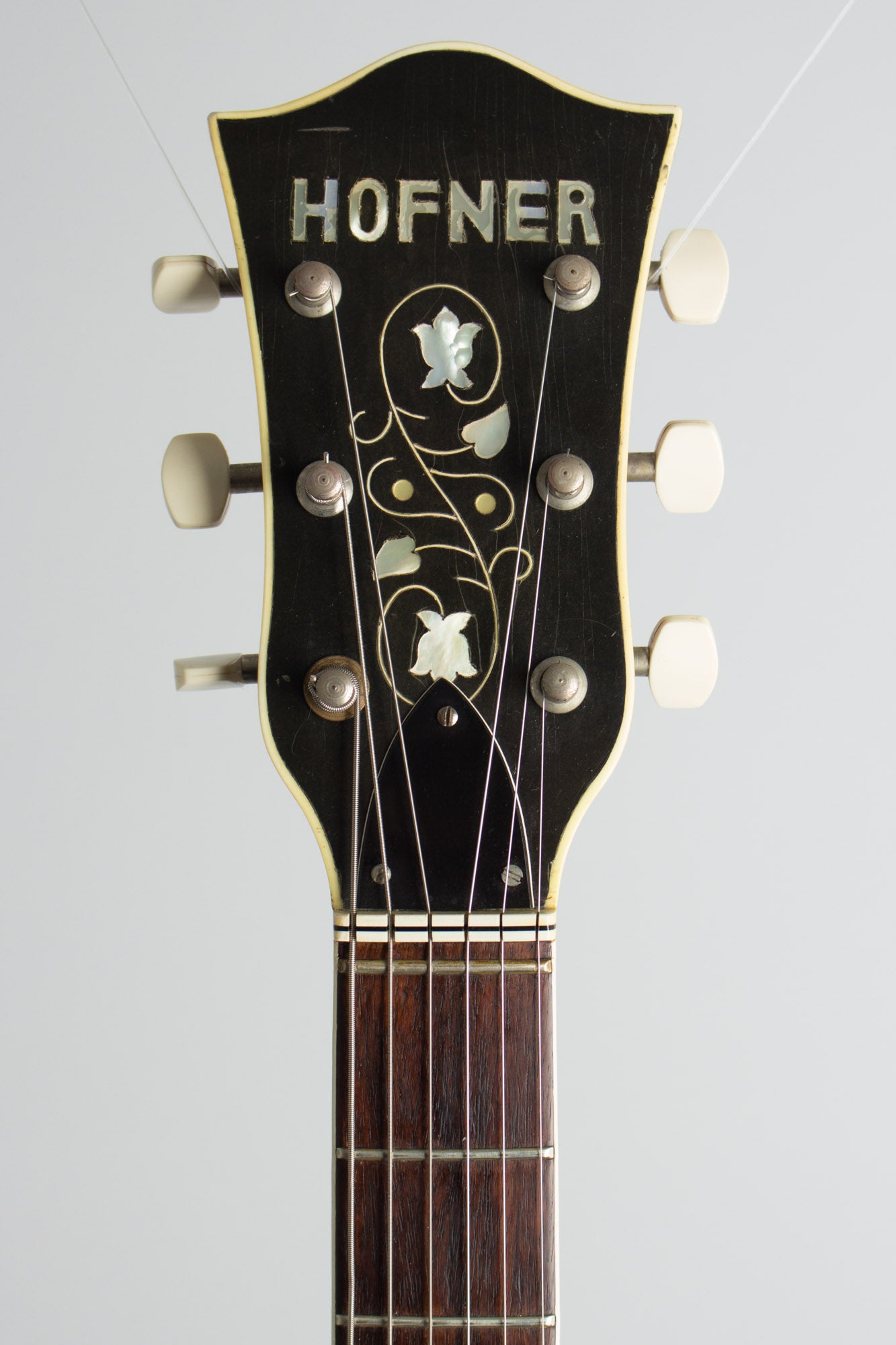 Hofner Model 459TZ Semi-Hollow Body Electric Guitar (1968)